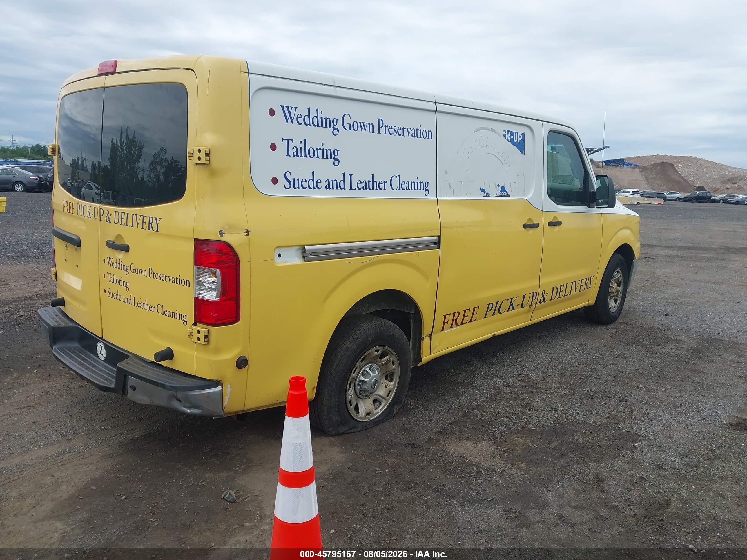 2013 Nissan Nv Cargo Nv1500 Sv V6 Желтый vin: 1N6BF0KL1DN102394