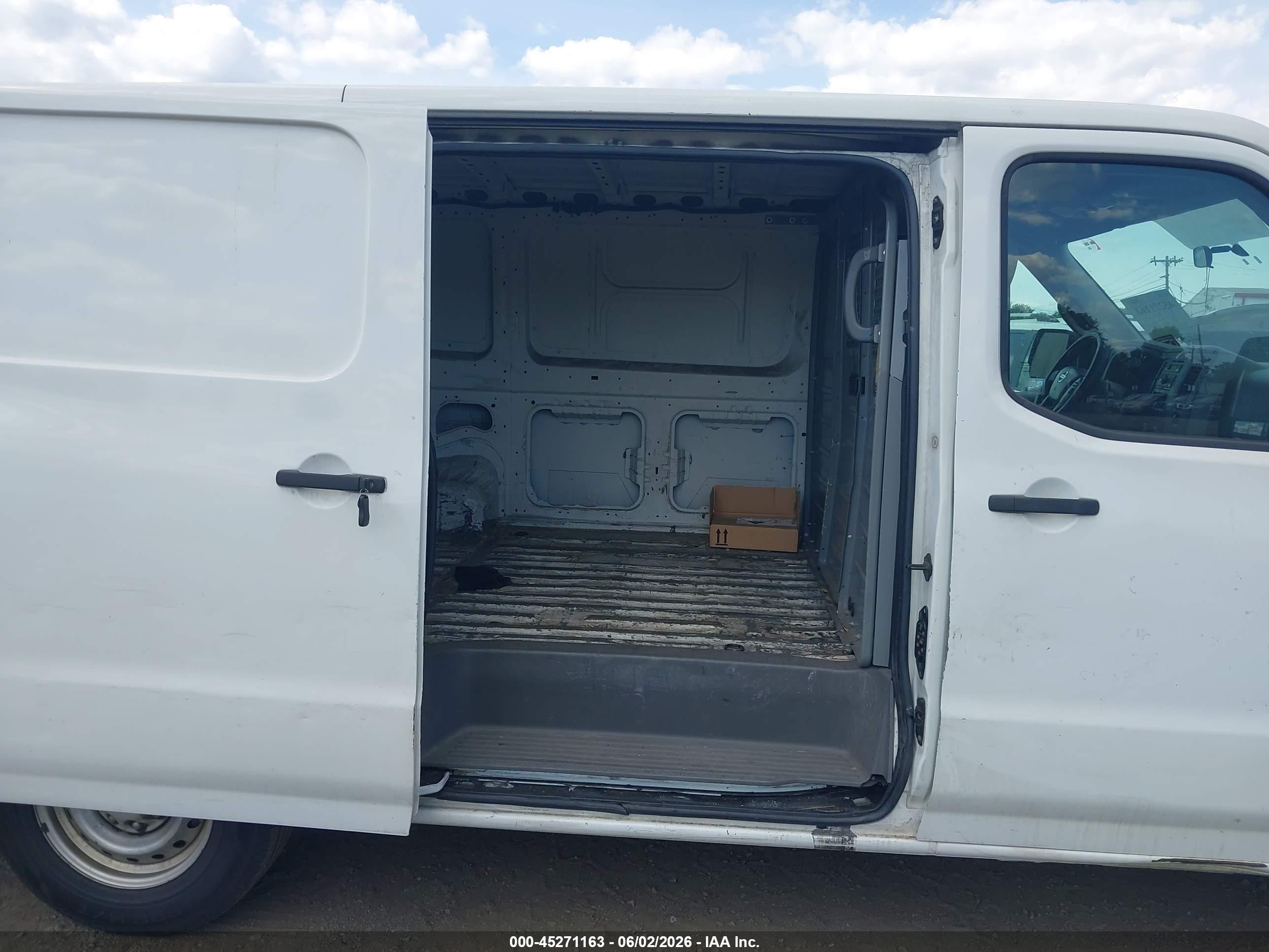 2013 Nissan Nv Cargo Nv1500 S V6 Белый vin: 1N6BF0KL2DN111296