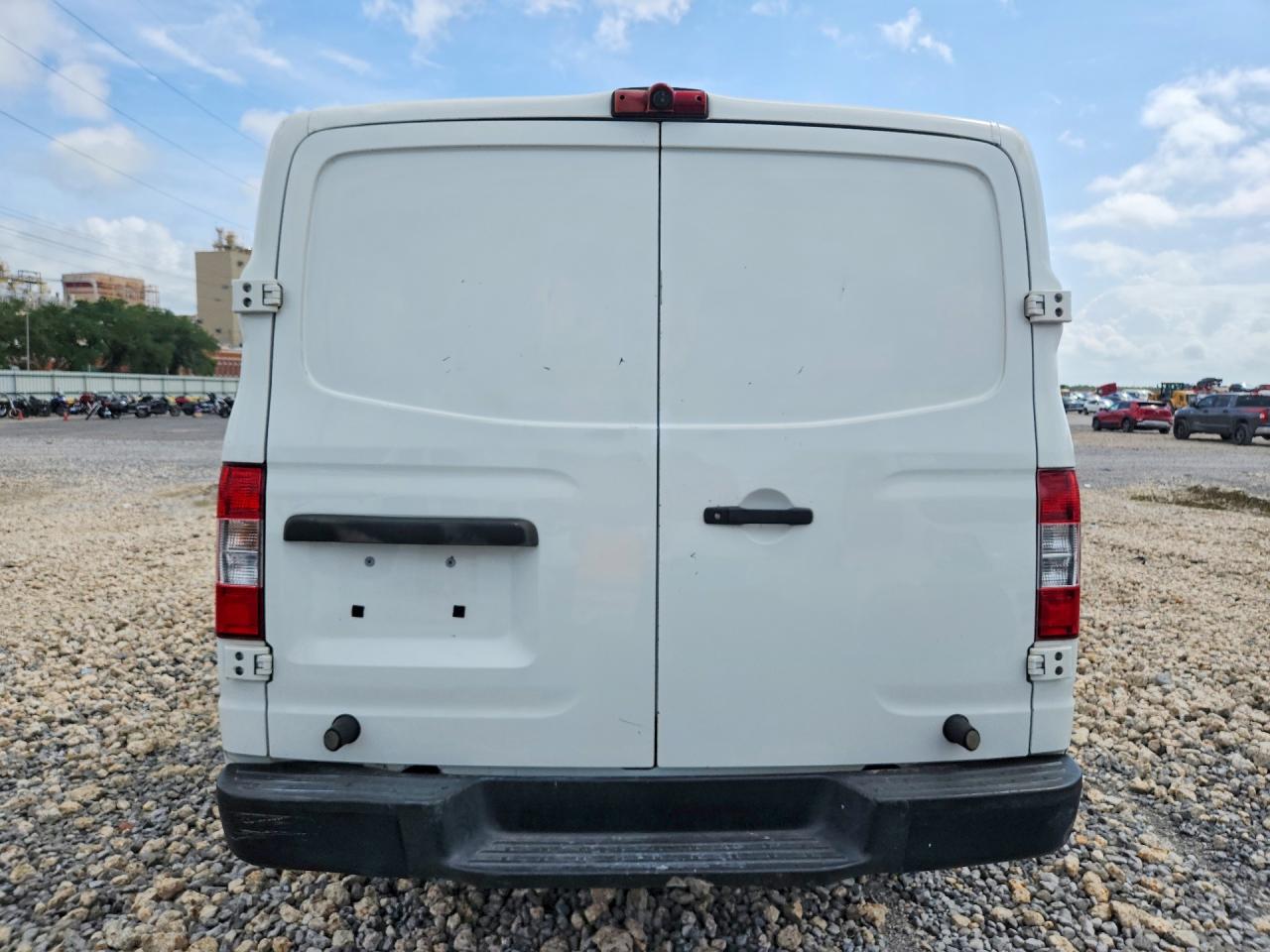 2015 Nissan Nv 1500 S Белый vin: 1N6BF0KL8FN800844