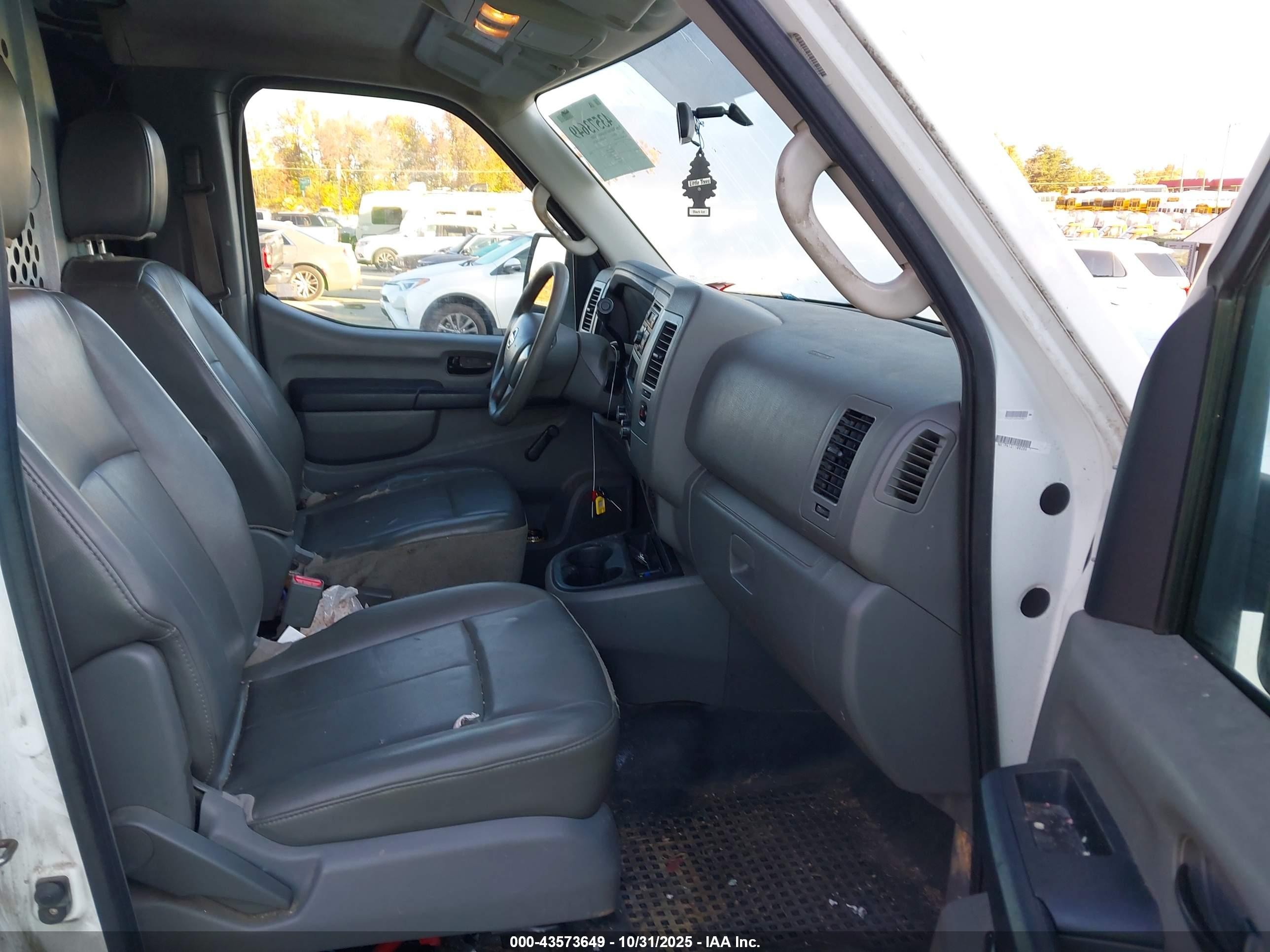 2013 Nissan Nv Cargo Nv1500 S V6 White vin: 1N6BF0KM2DN103692