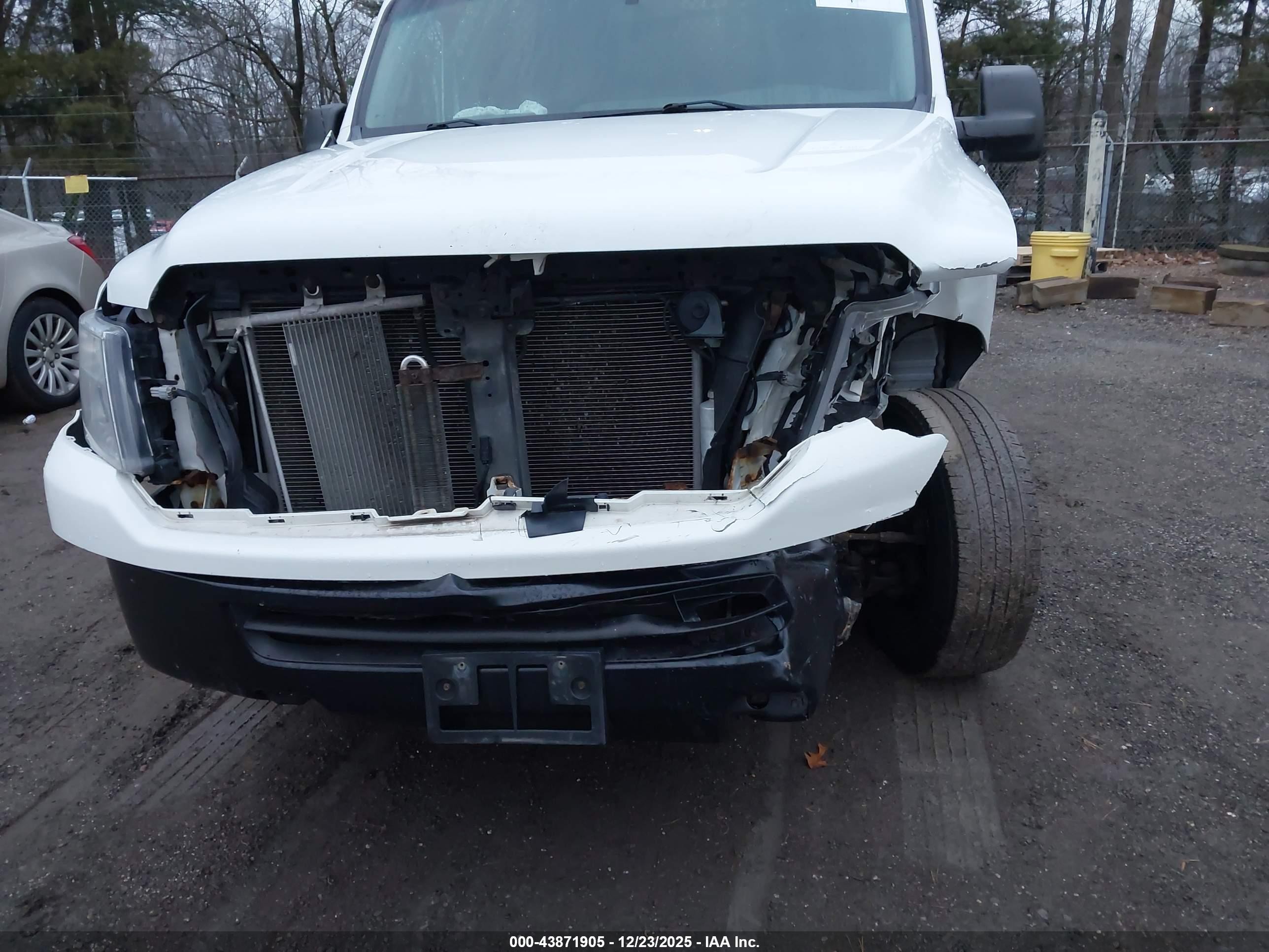 2015 Nissan Nv Cargo Nv2500 Hd S V6/sl V6/sv V6 Белый vin: 1N6BF0LX0FN801052