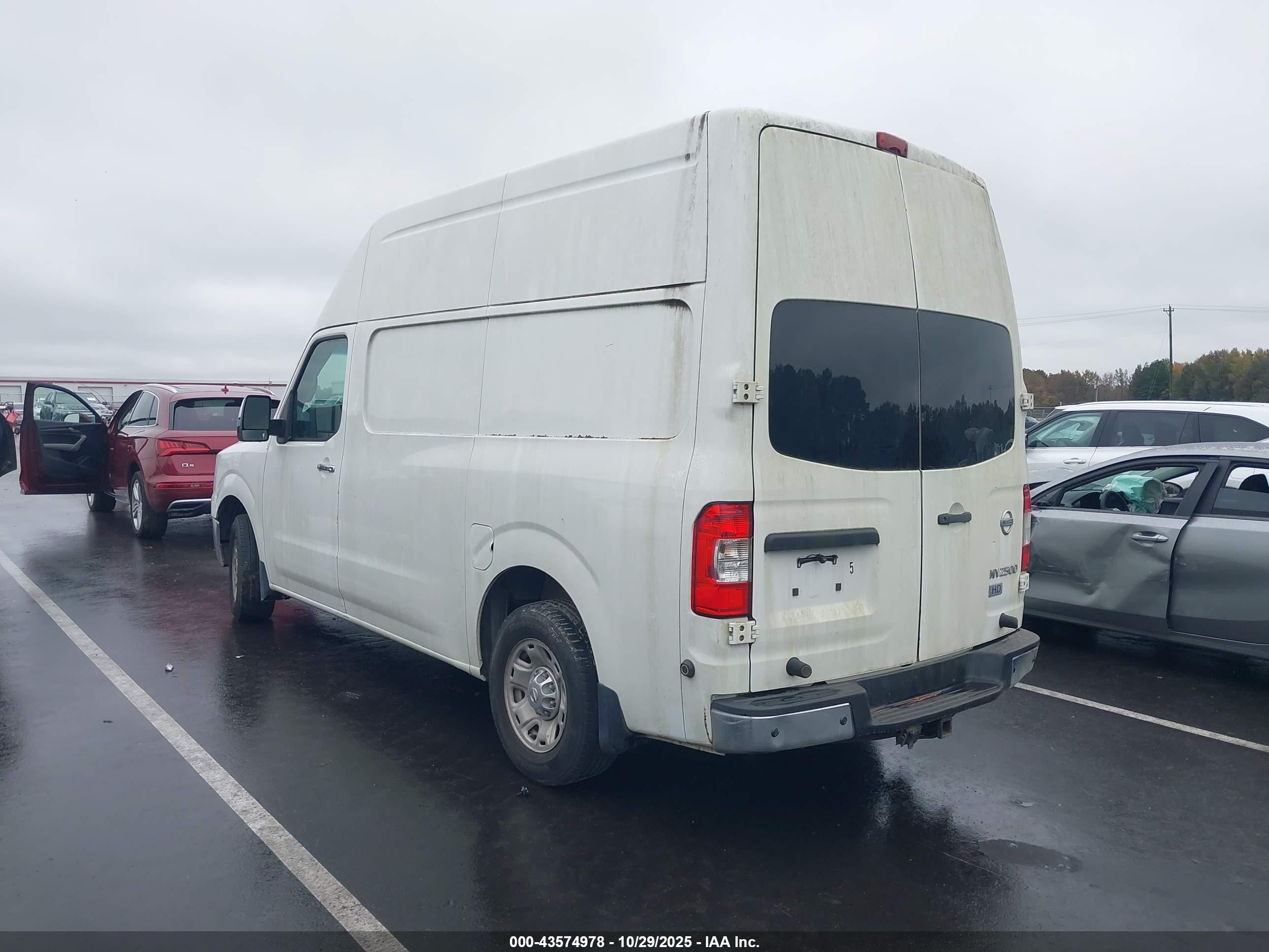 2012 Nissan Nv 2500 Nv2500 Hd Sv V6 Белый vin: 1N6BF0LYXCN108185