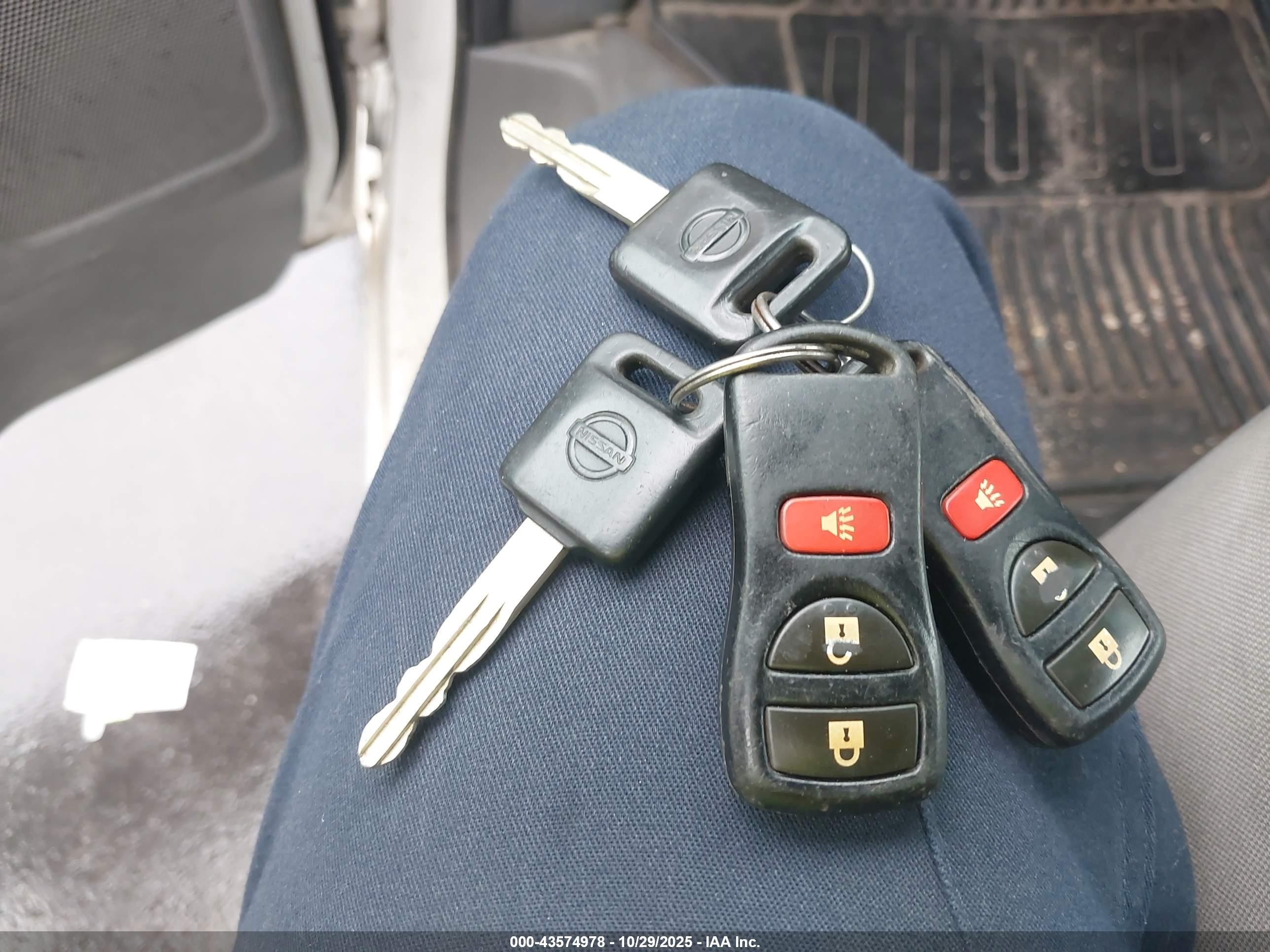 2012 Nissan Nv 2500 Nv2500 Hd Sv V6 Белый vin: 1N6BF0LYXCN108185