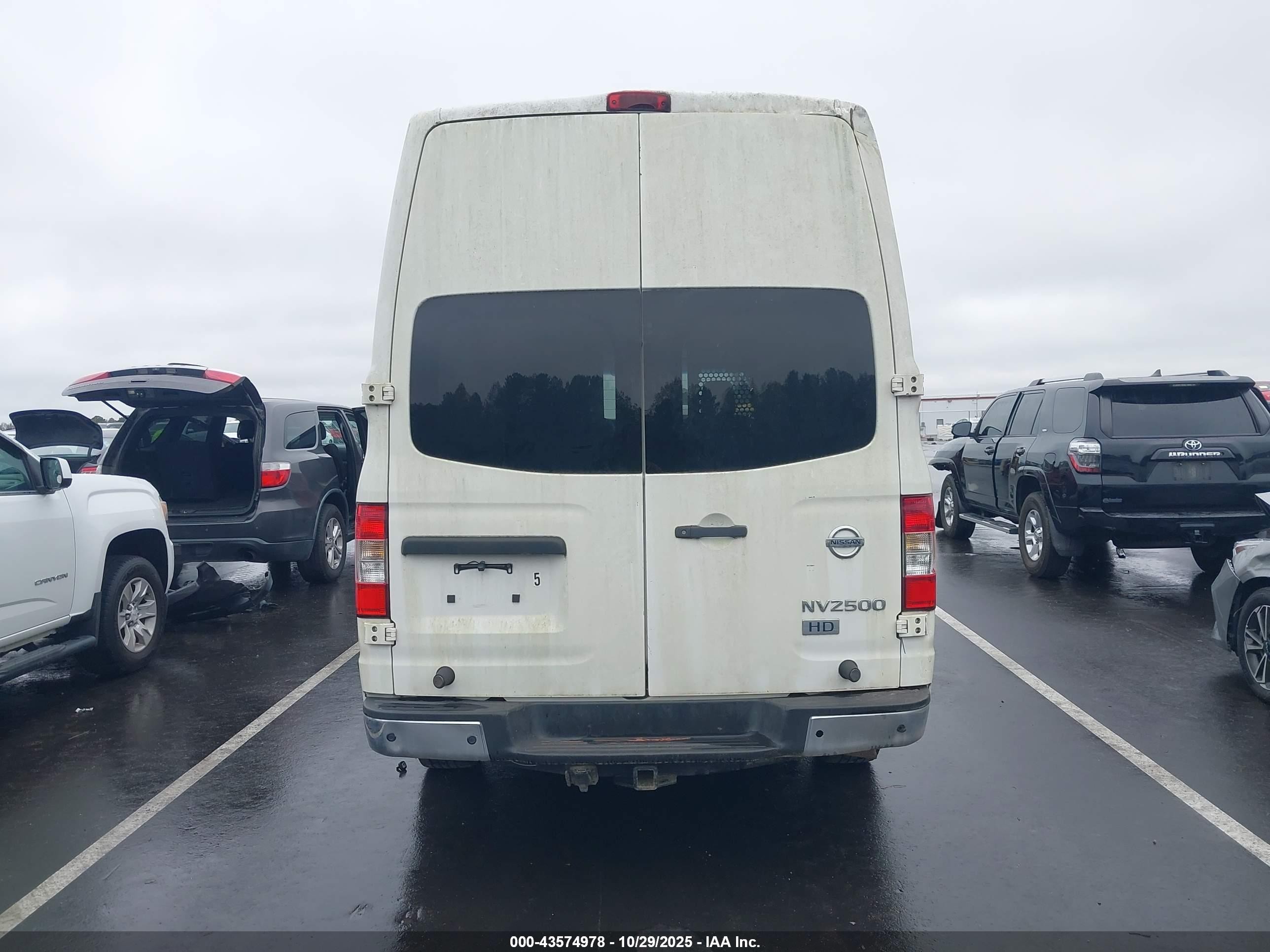 2012 Nissan Nv 2500 Nv2500 Hd Sv V6 Белый vin: 1N6BF0LYXCN108185