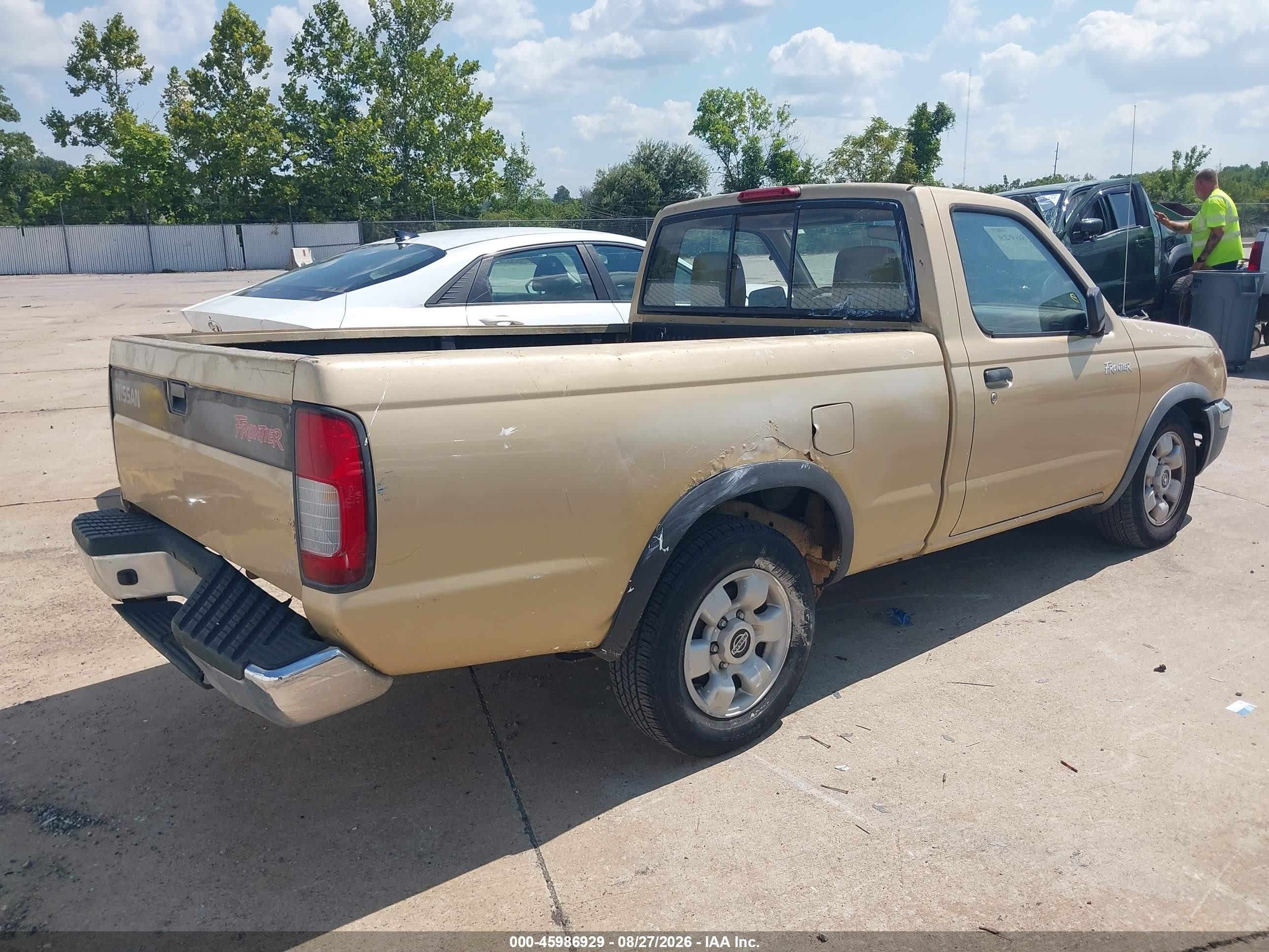 1998 Nissan Frontier Standard/xe Gold vin: 1N6DD21S1WC307702