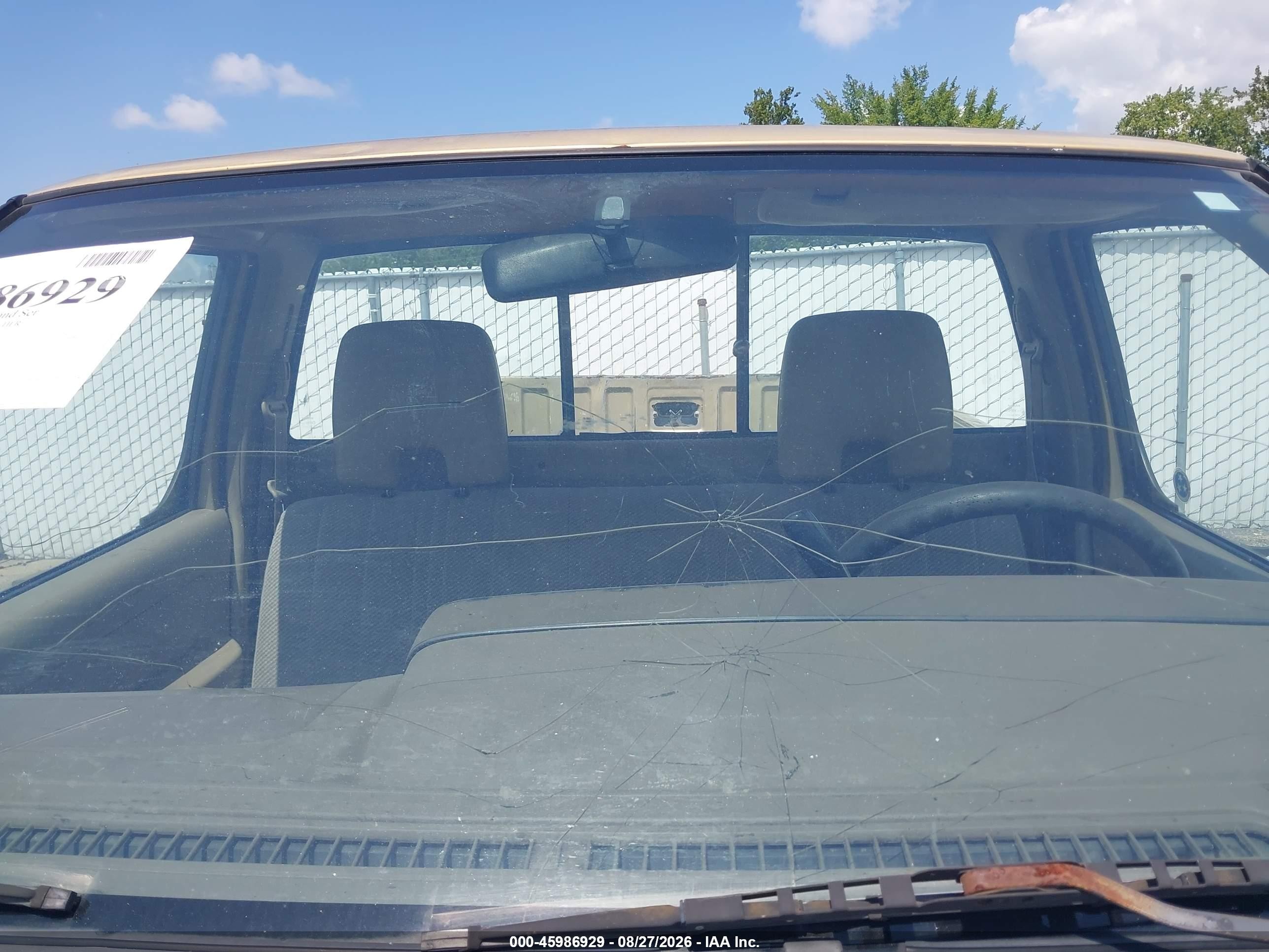 1998 Nissan Frontier Standard/xe Gold vin: 1N6DD21S1WC307702
