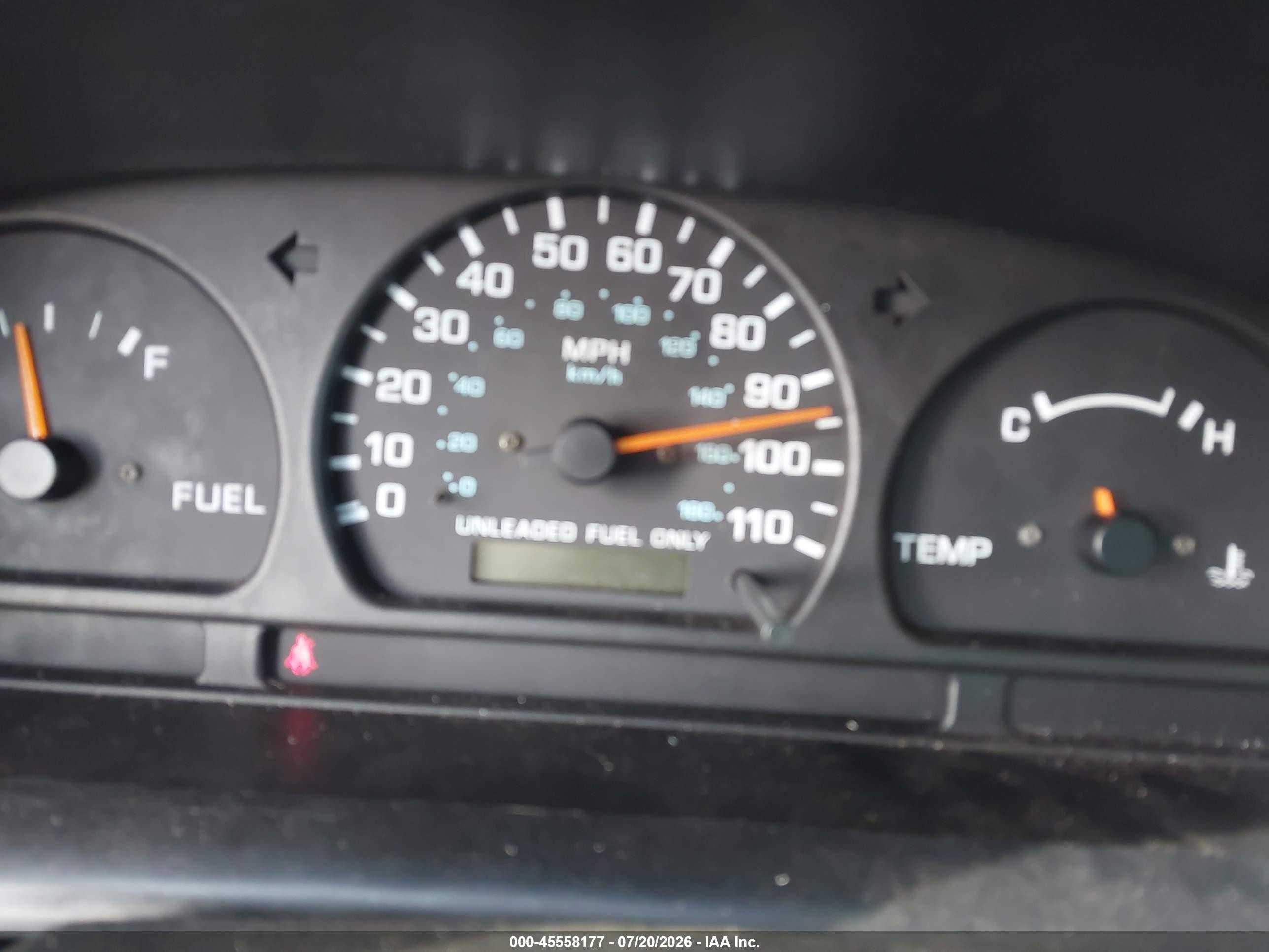 1998 Nissan Frontier Standard/xe Green vin: 1N6DD21S2WC314111