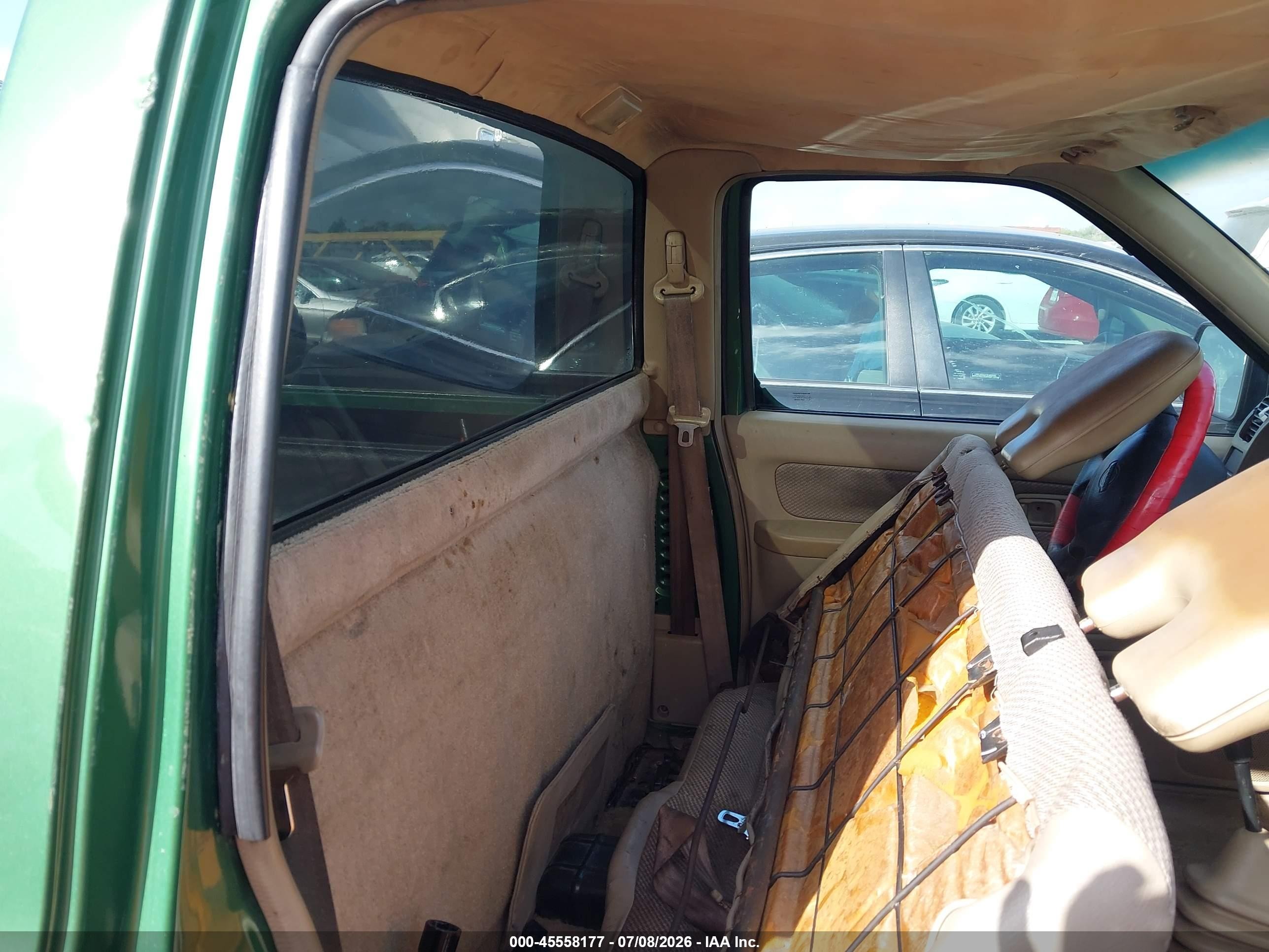 1998 Nissan Frontier Standard/xe Green vin: 1N6DD21S2WC314111