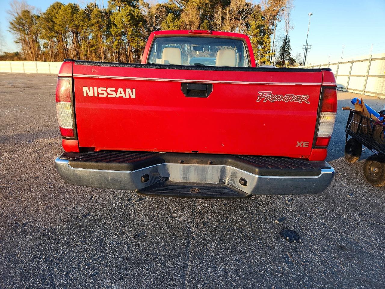 1998 Nissan Frontier Xe Red vin: 1N6DD21S3WC372471