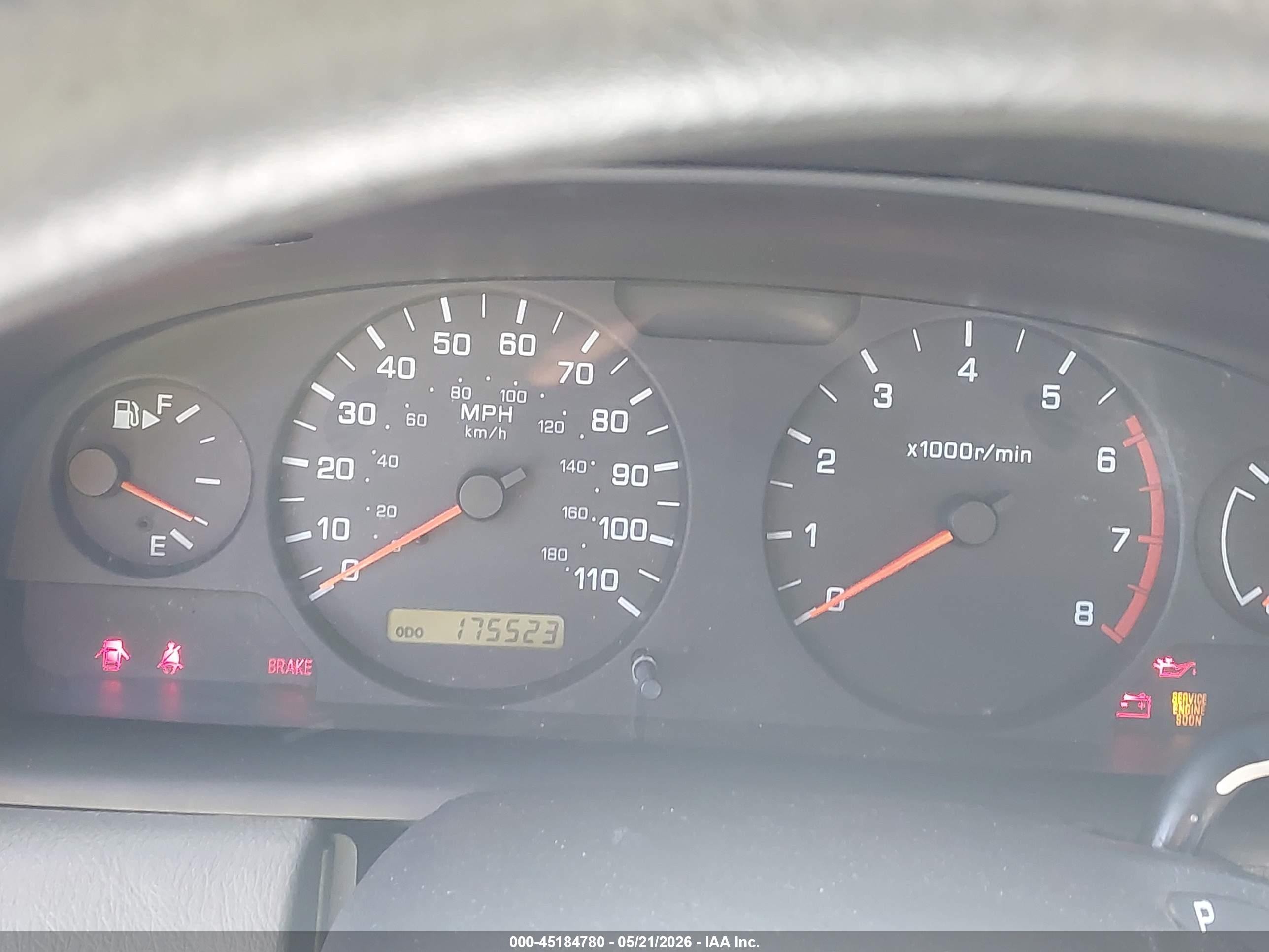 2001 Nissan Frontier Xe White vin: 1N6DD21S51C401896