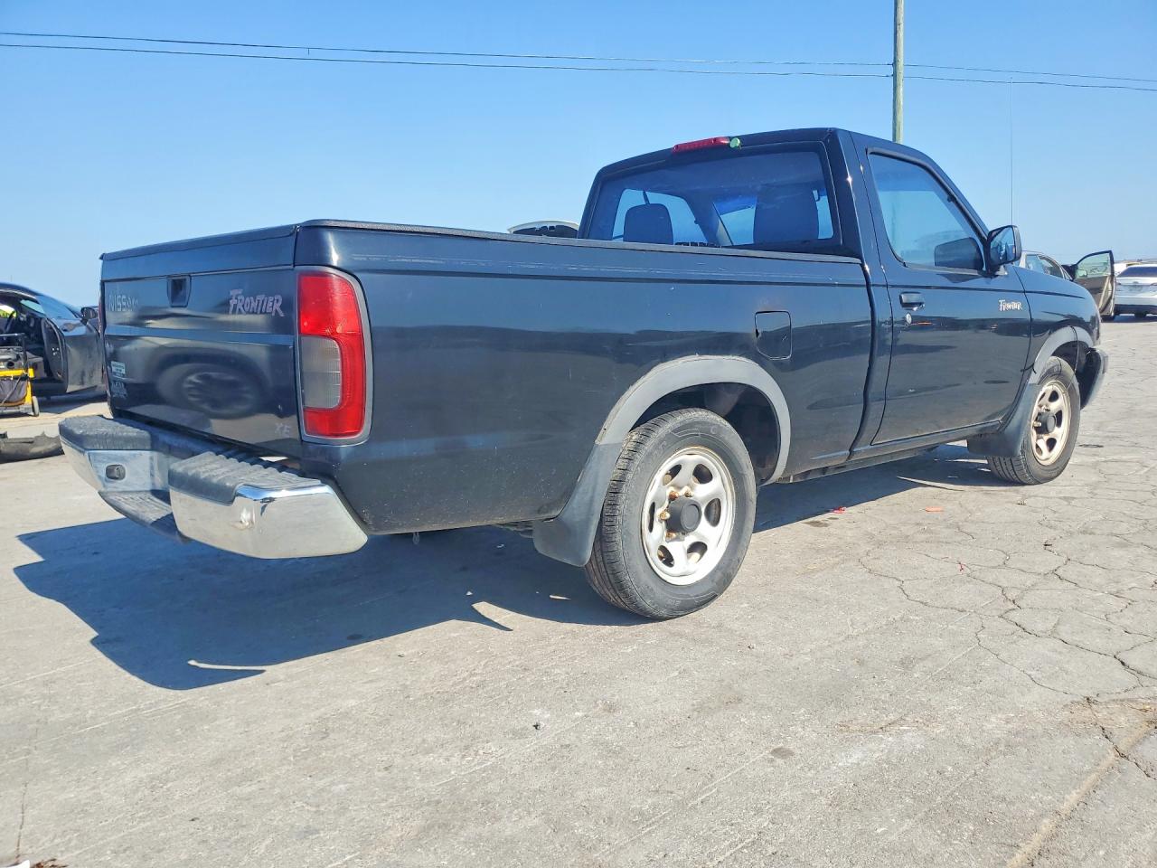 2000 Nissan Frontier Xe Black vin: 1N6DD21S7YC346135