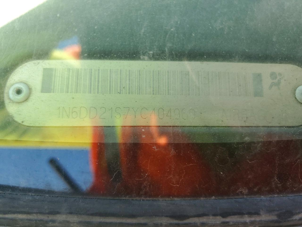 2000 Nissan Frontier Xe Белый vin: 1N6DD21S7YC404969
