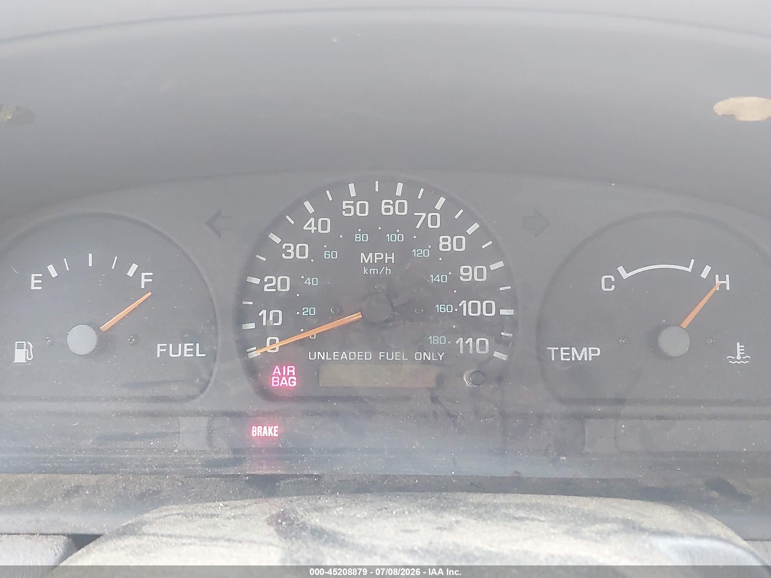 1998 Nissan Frontier Xe Red vin: 1N6DD21Y0WC374392