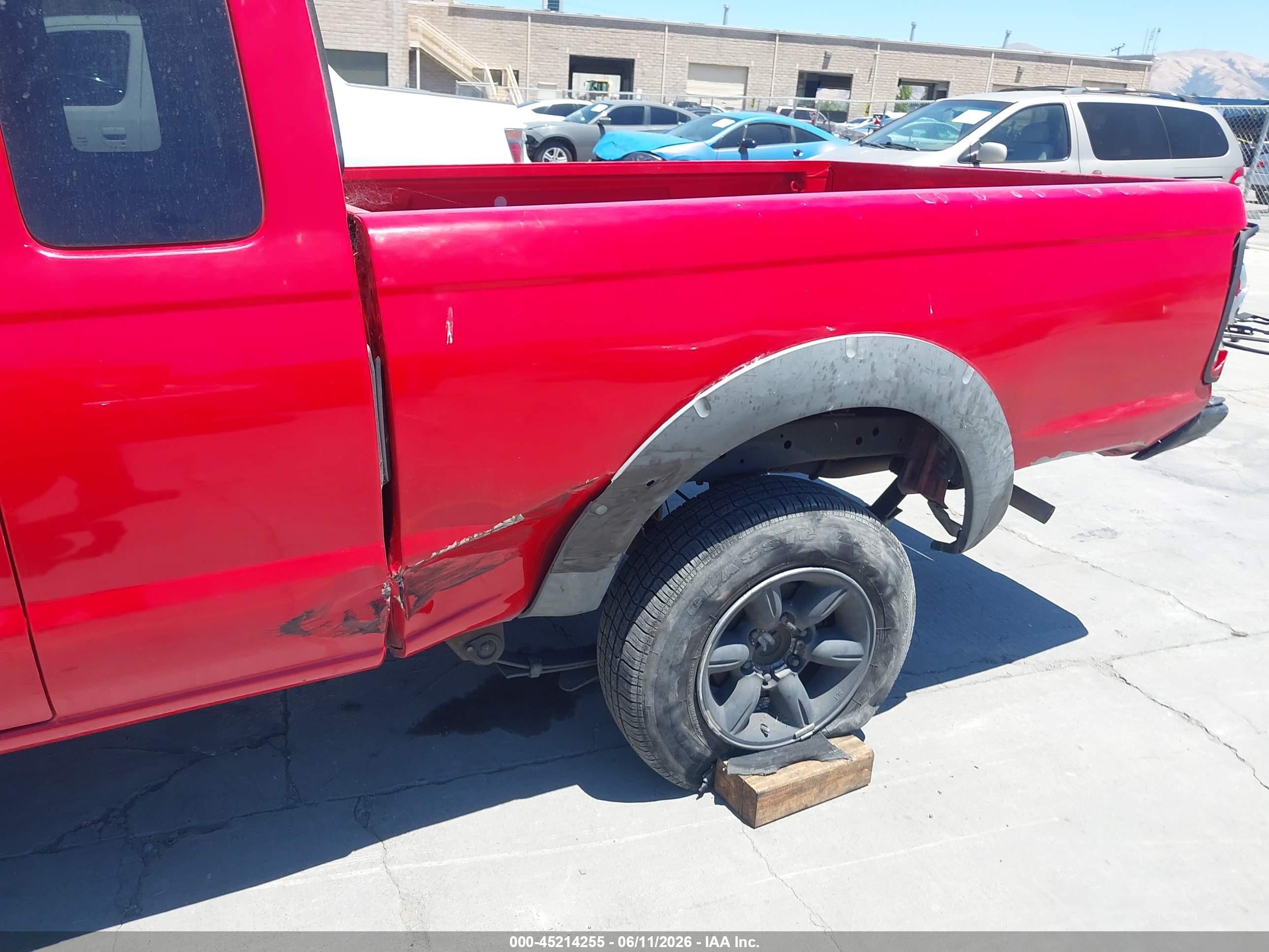 2002 Nissan Frontier Xe Red vin: 1N6DD26S02C322663