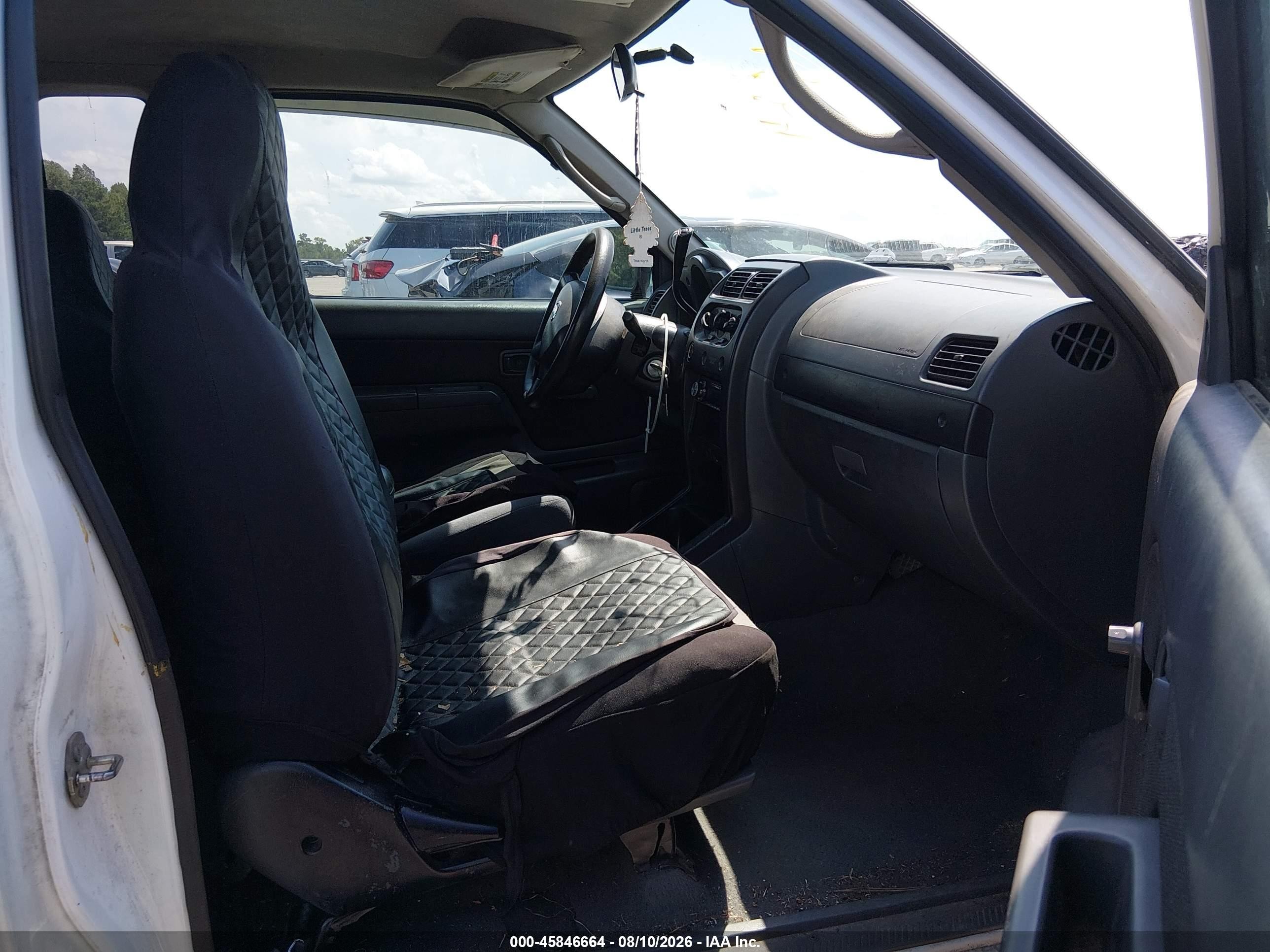 2002 Nissan Frontier Xe White vin: 1N6DD26S02C358630