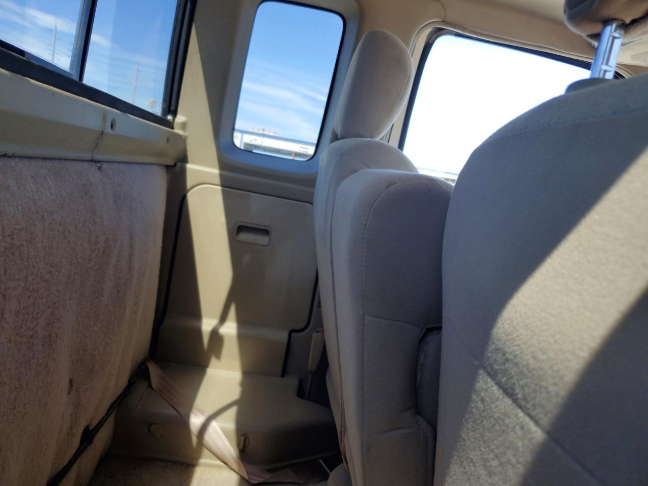 1999 Nissan Frontier Xe Silver vin: 1N6DD26S0XC301609