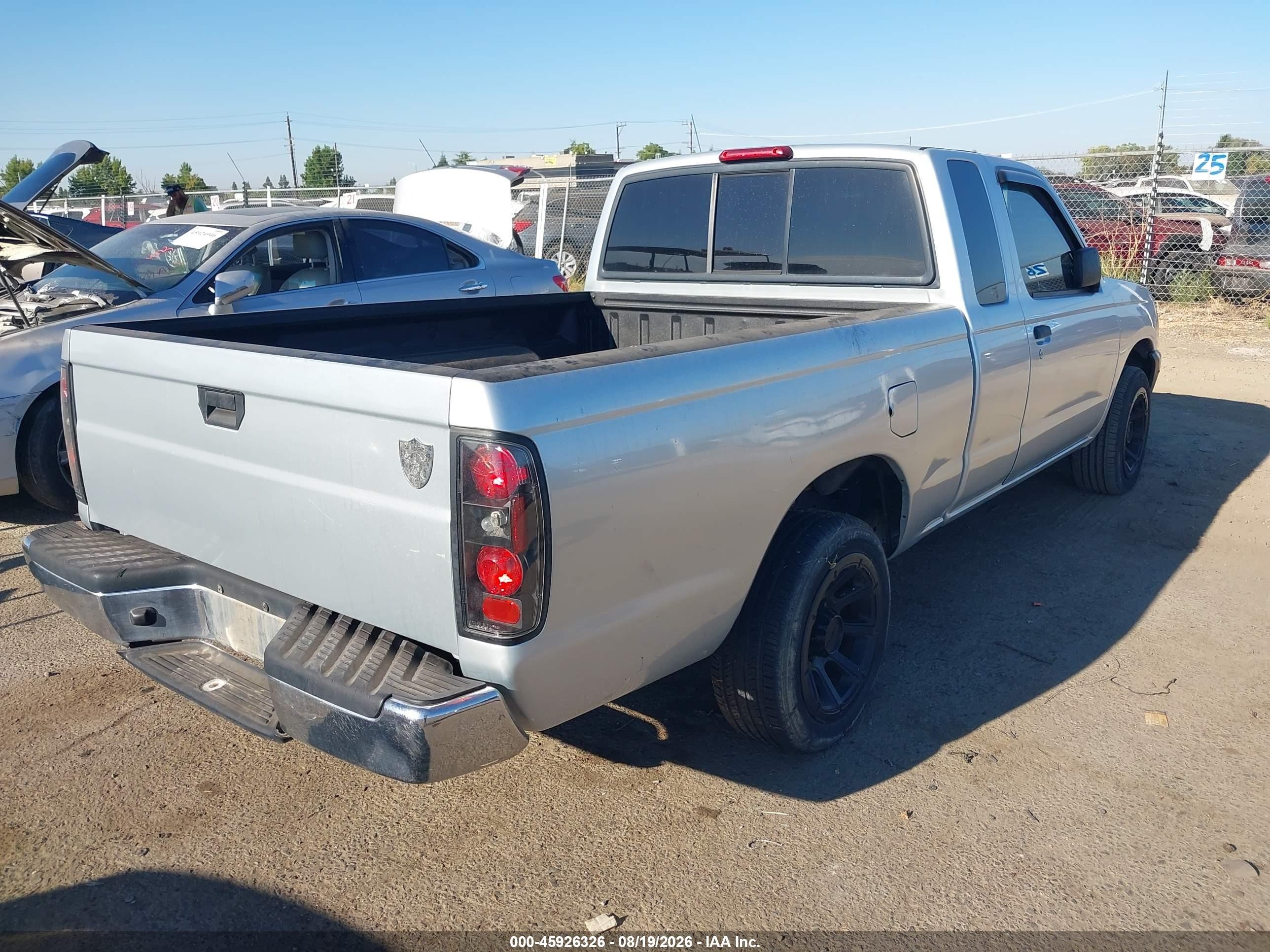 2000 Nissan Frontier Xe Gray vin: 1N6DD26S0YC355669