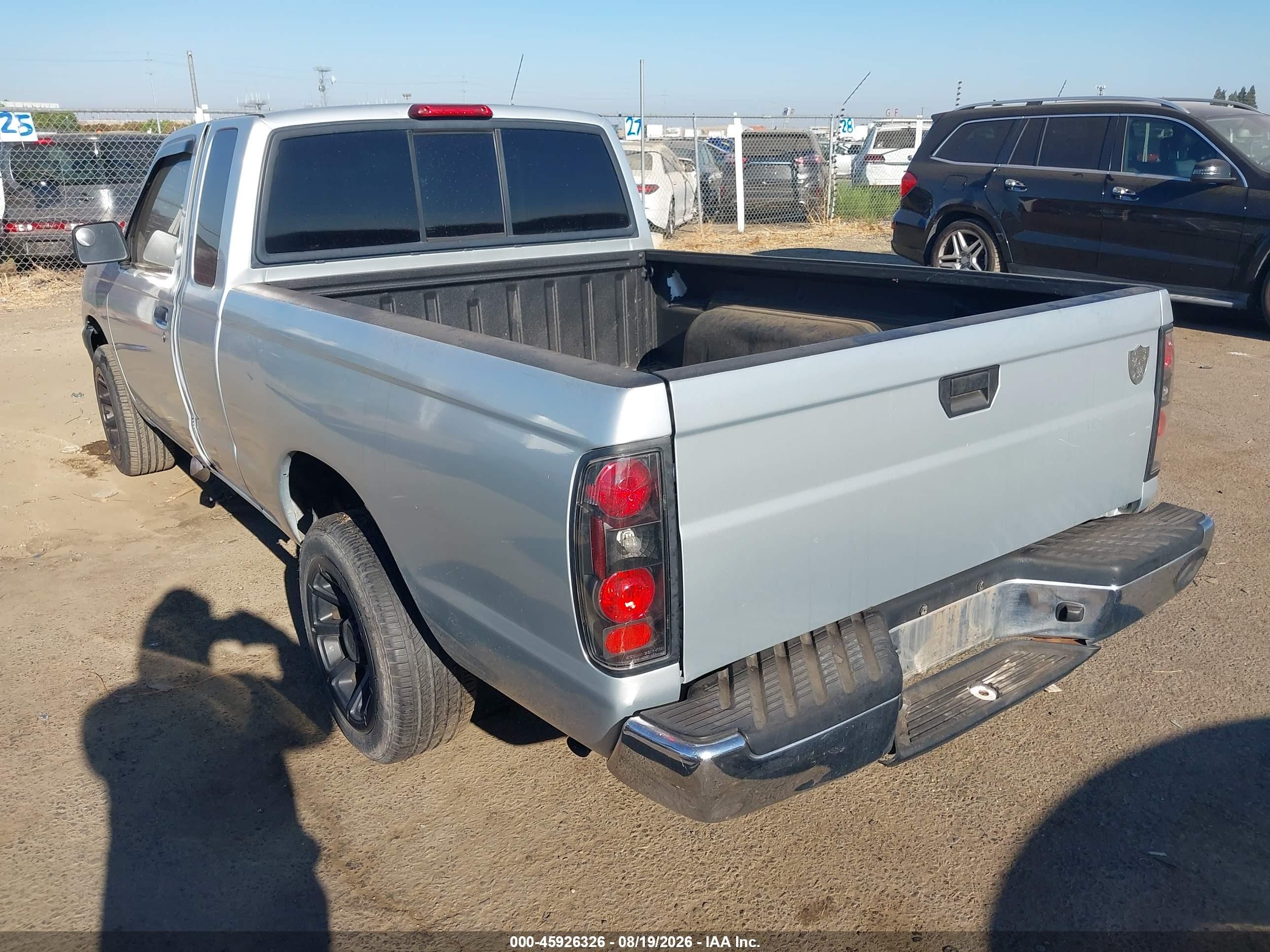 2000 Nissan Frontier Xe Gray vin: 1N6DD26S0YC355669