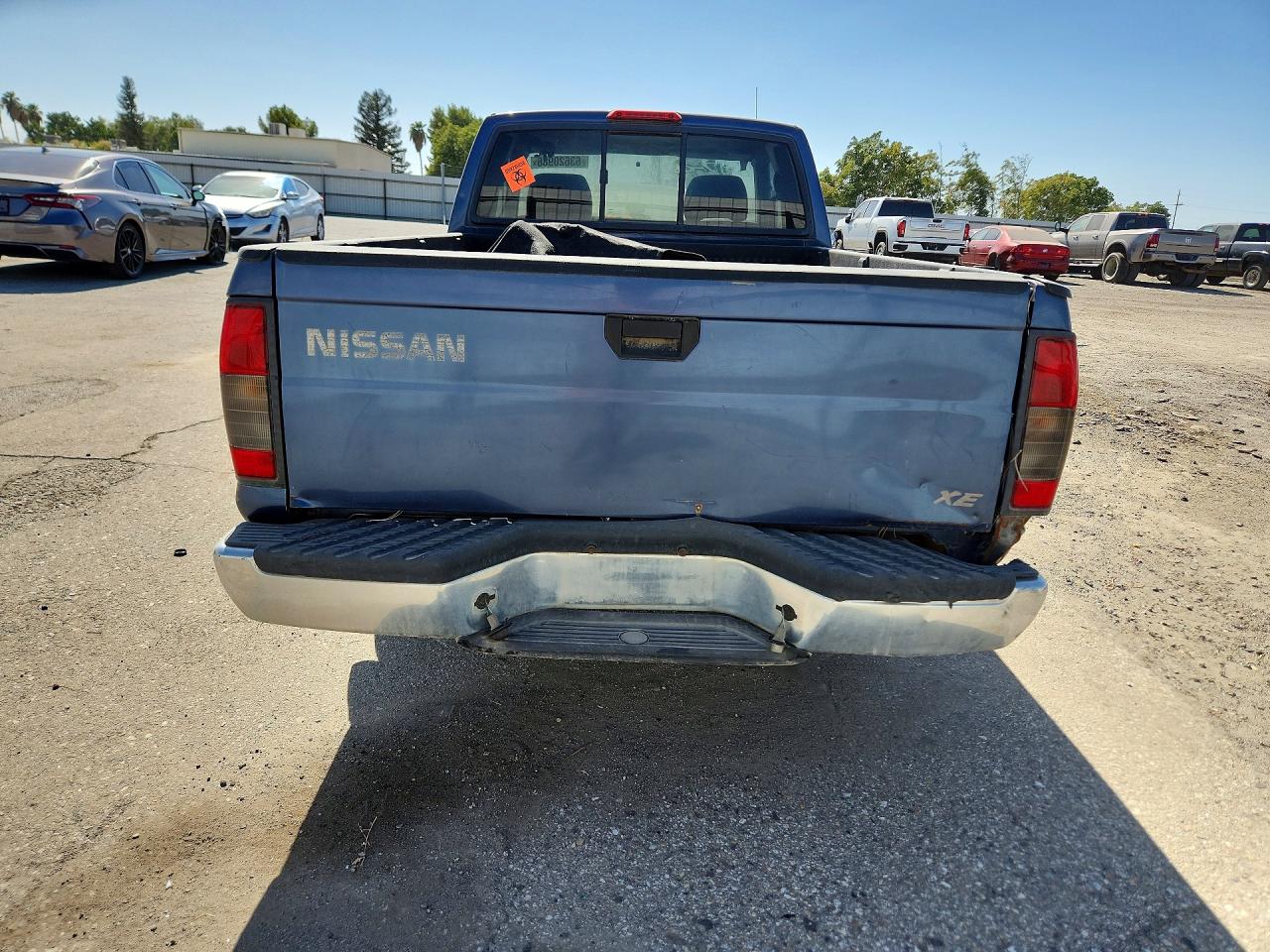 2000 Nissan Frontier Xe Blue vin: 1N6DD26S0YC378952