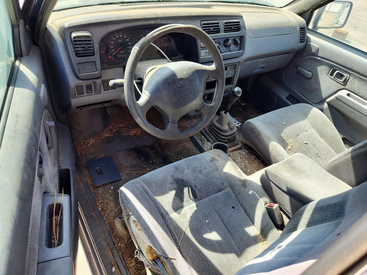 2000 Nissan Frontier Xe Blue vin: 1N6DD26S0YC378952