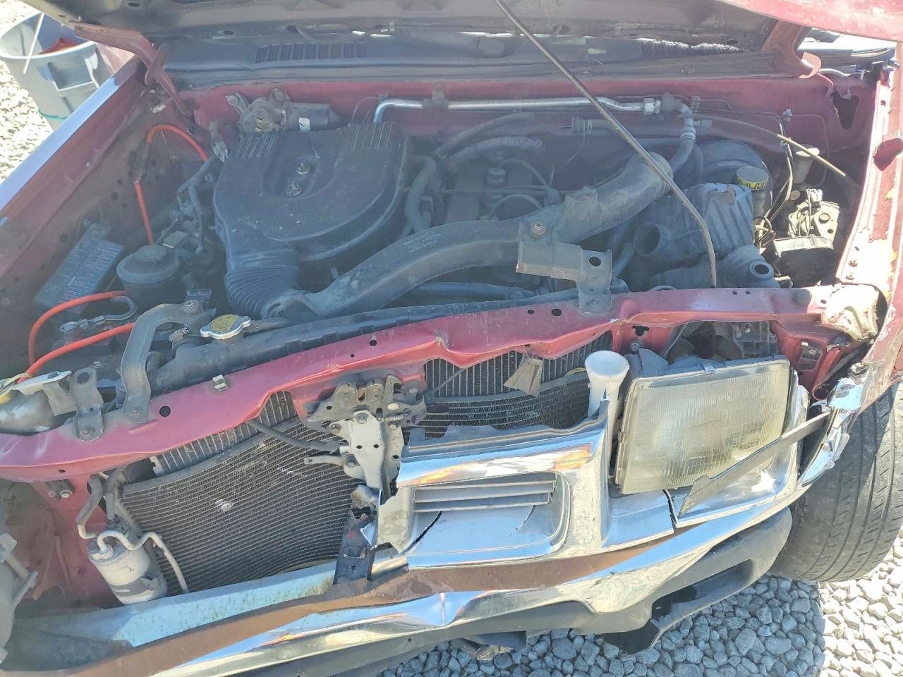 1998 Nissan Frontier Xe Red vin: 1N6DD26S1WC323682