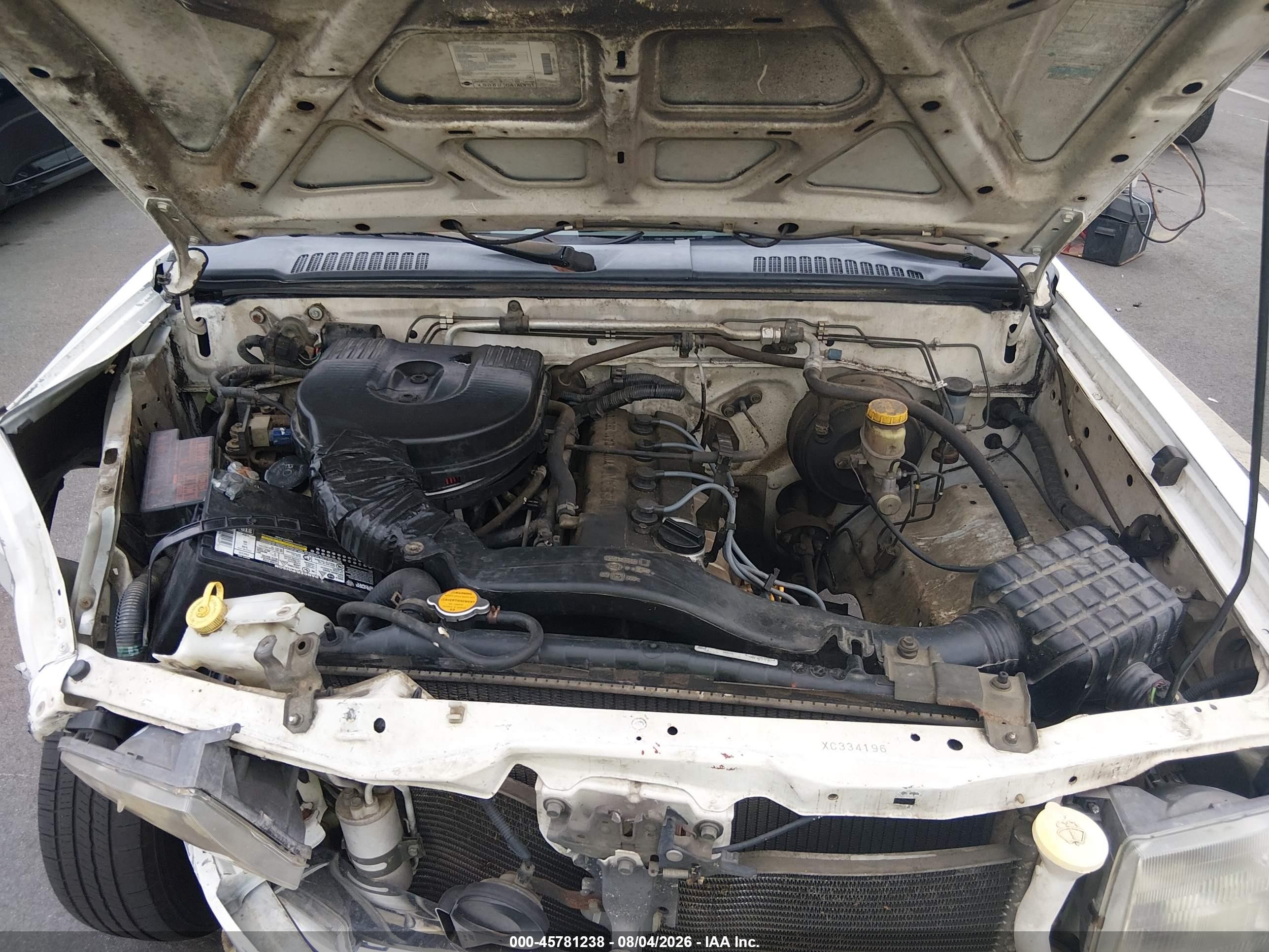 1999 Nissan Frontier Se/xe White vin: 1N6DD26S1XC334196