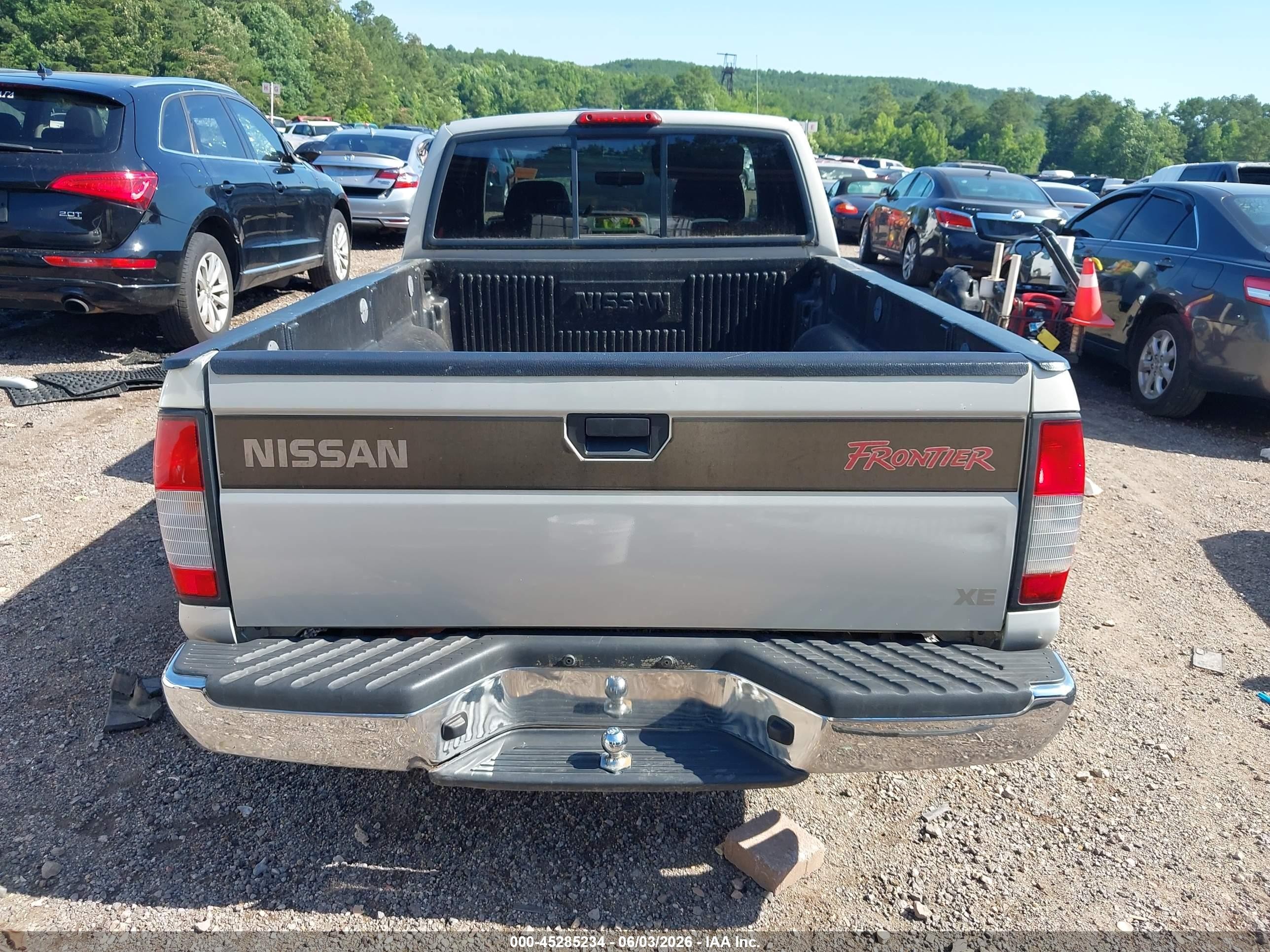 1998 Nissan Frontier Se/xe Silver vin: 1N6DD26S2WC385267