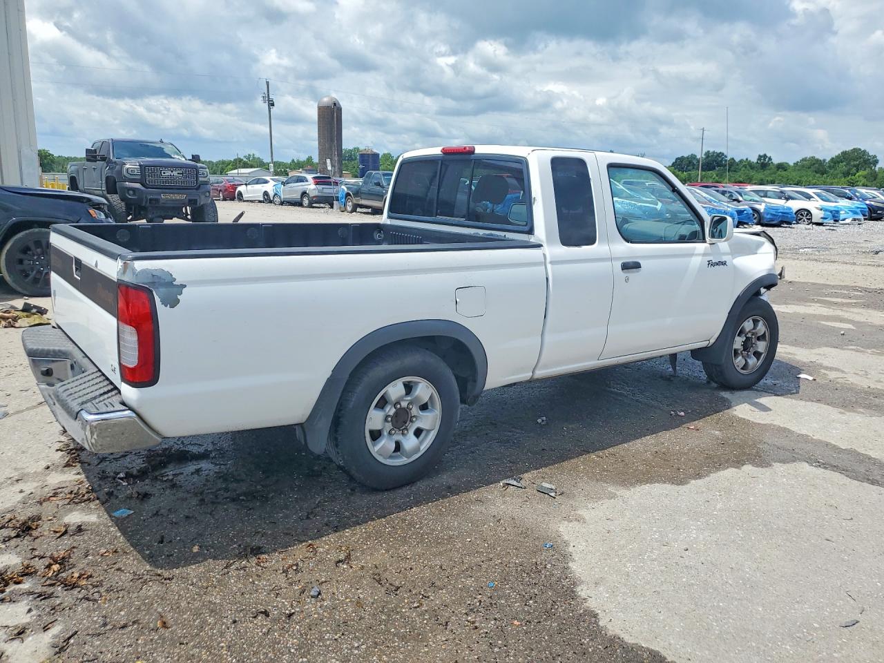 1999 Nissan Frontier Xe White vin: 1N6DD26S2XC343750