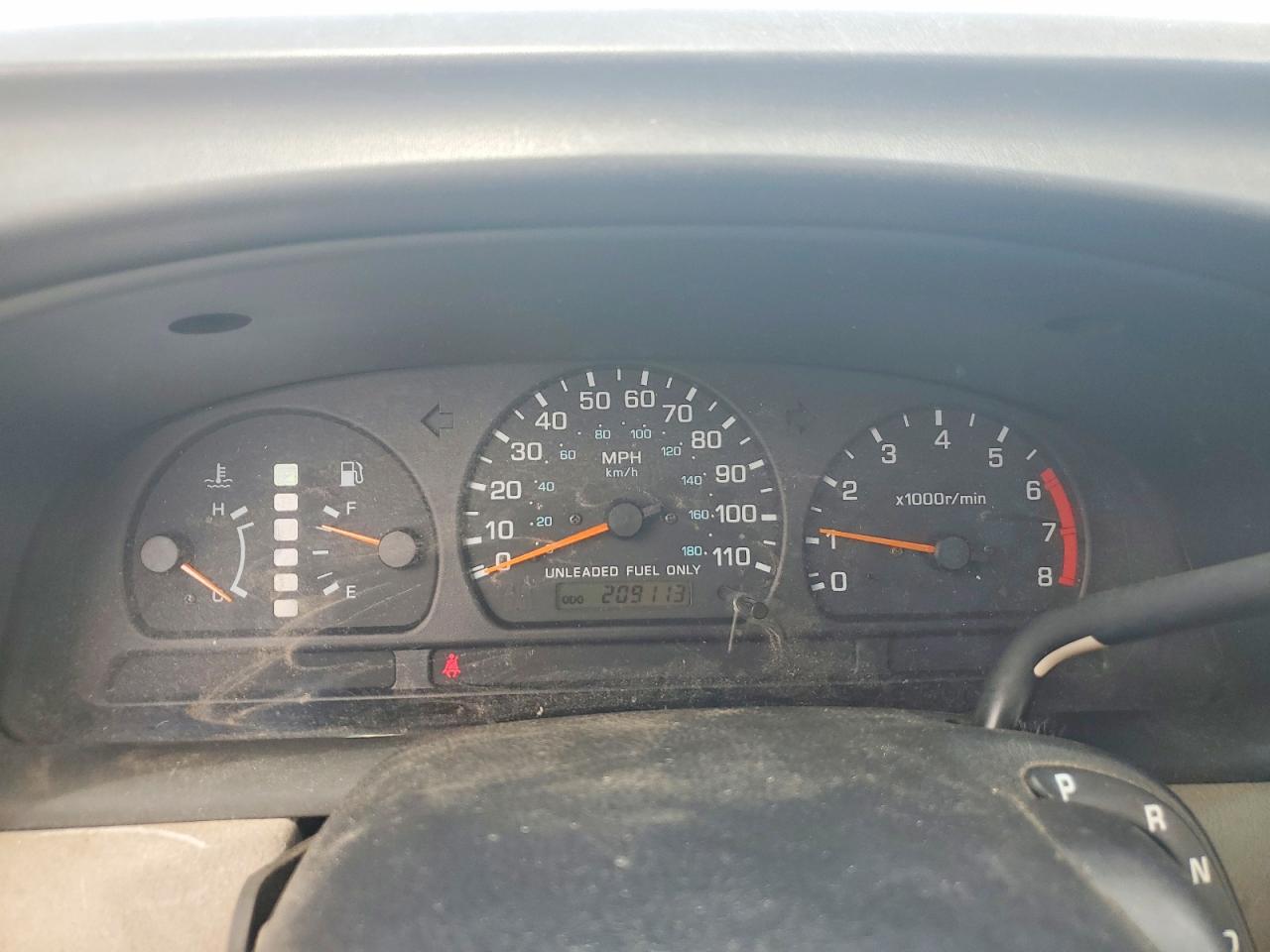 1999 Nissan Frontier Xe White vin: 1N6DD26S2XC343750