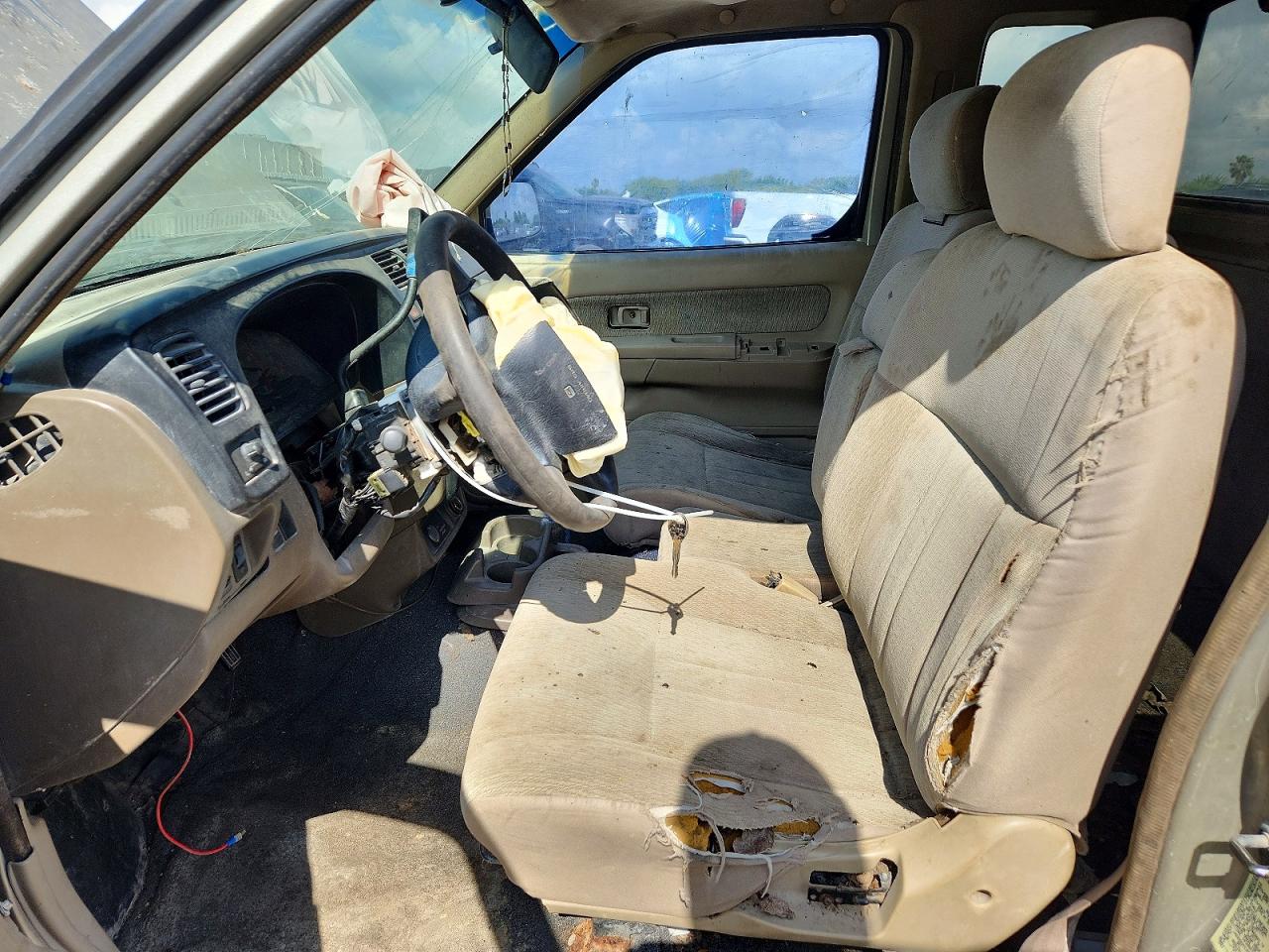 2000 Nissan Frontier King Cab Xe Brown vin: 1N6DD26S2YC358203