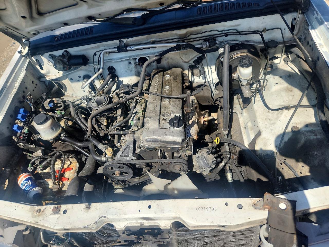 1999 Nissan Frontier Xe Белый vin: 1N6DD26S3XC319795