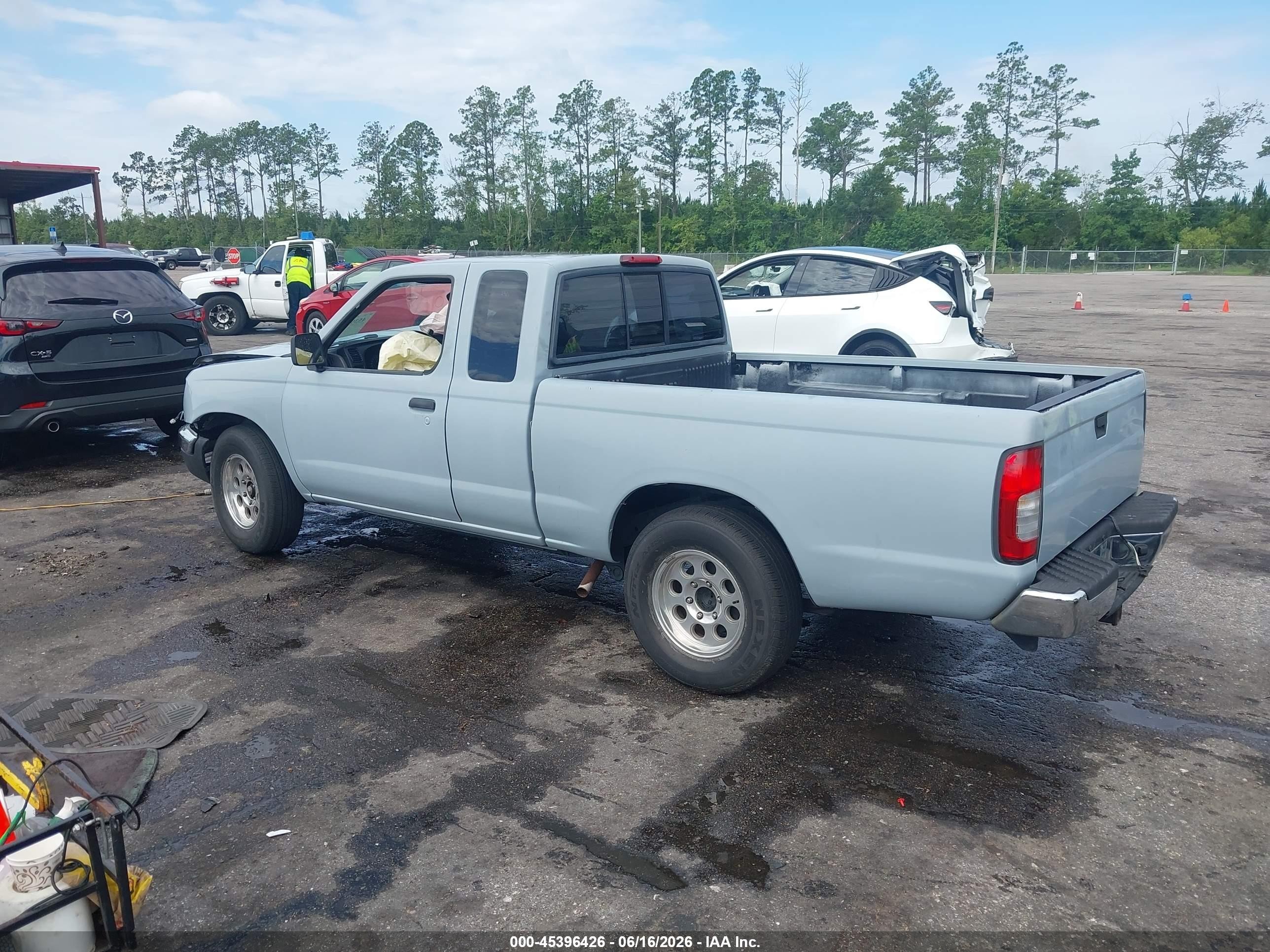 2000 Nissan Frontier 2wd Xe Gray vin: 1N6DD26S3YC337537