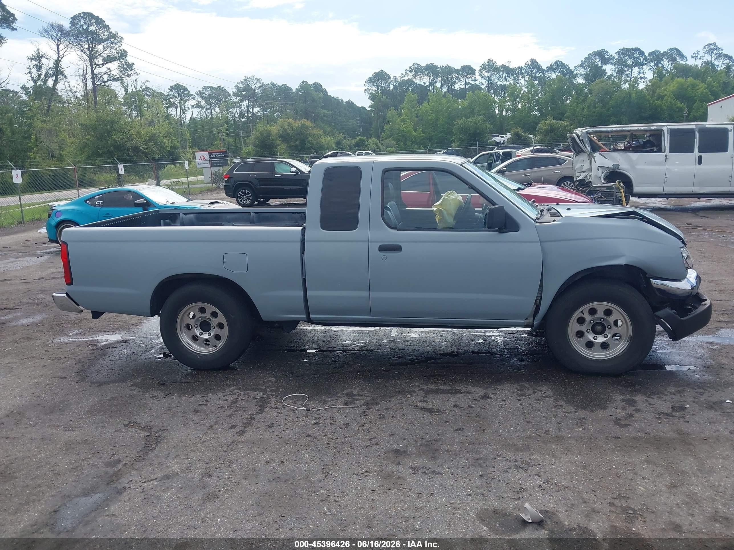2000 Nissan Frontier 2wd Xe Gray vin: 1N6DD26S3YC337537
