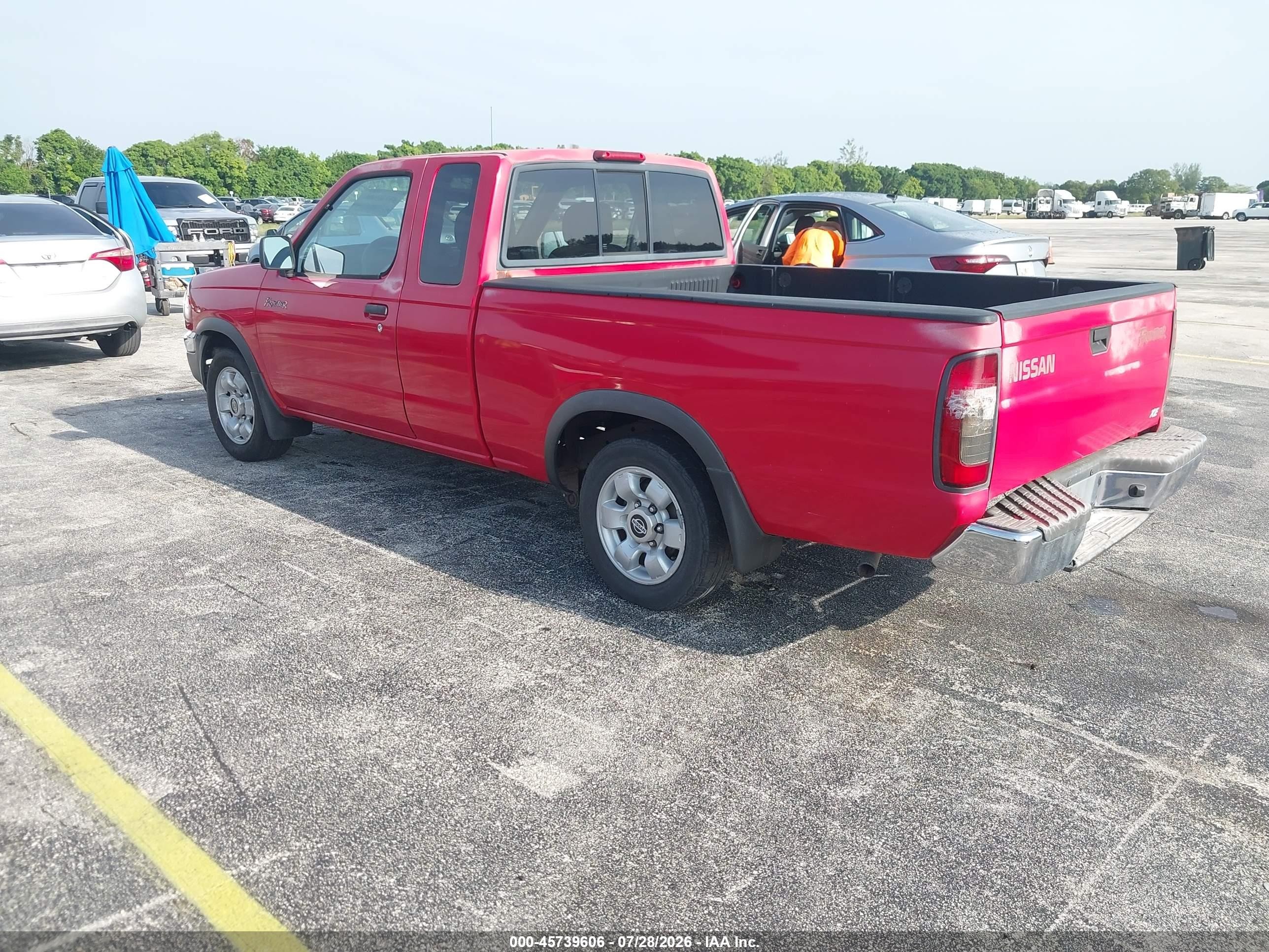 2000 Nissan Frontier Xe Red vin: 1N6DD26S3YC384440
