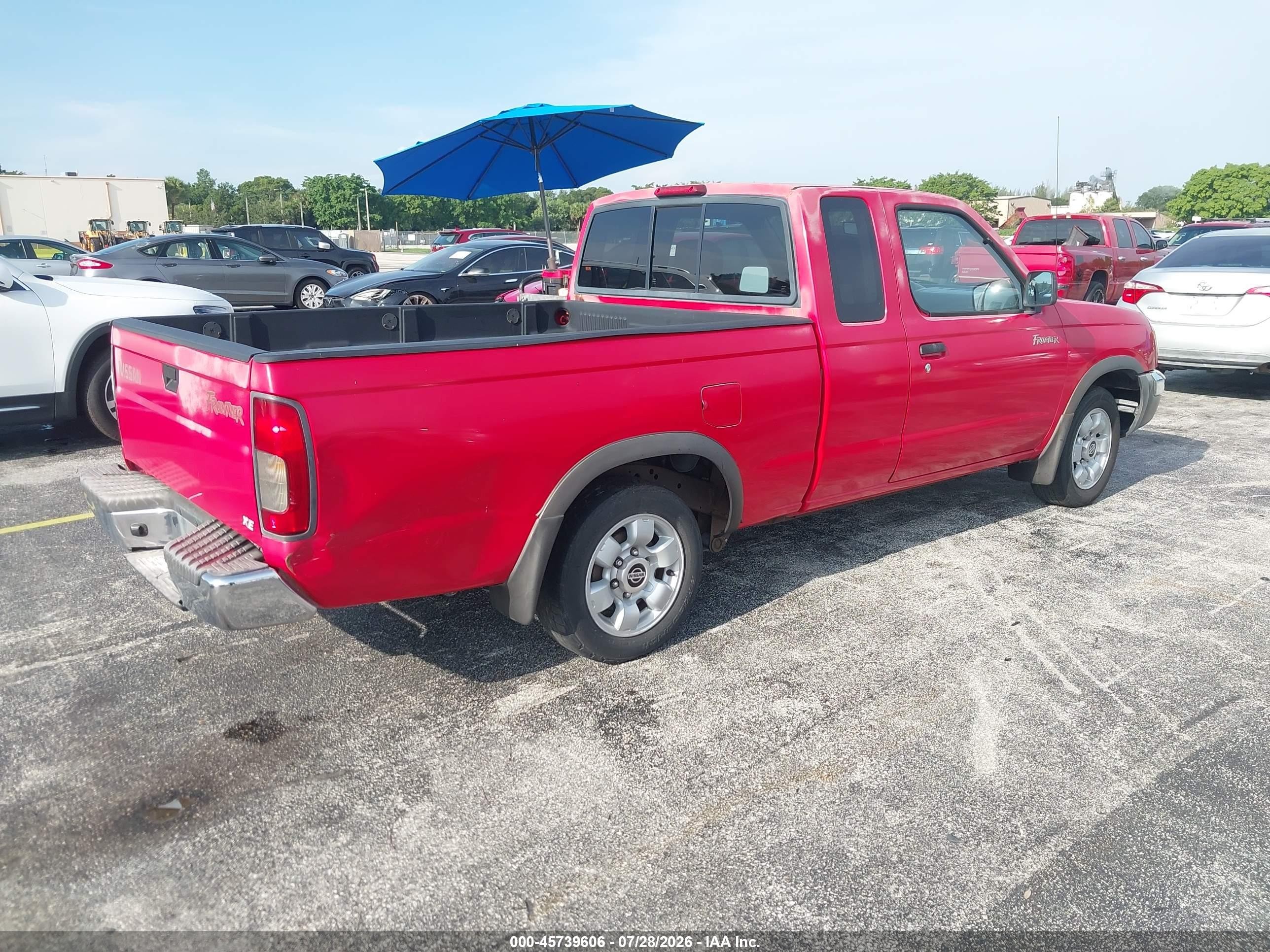 2000 Nissan Frontier Xe Red vin: 1N6DD26S3YC384440
