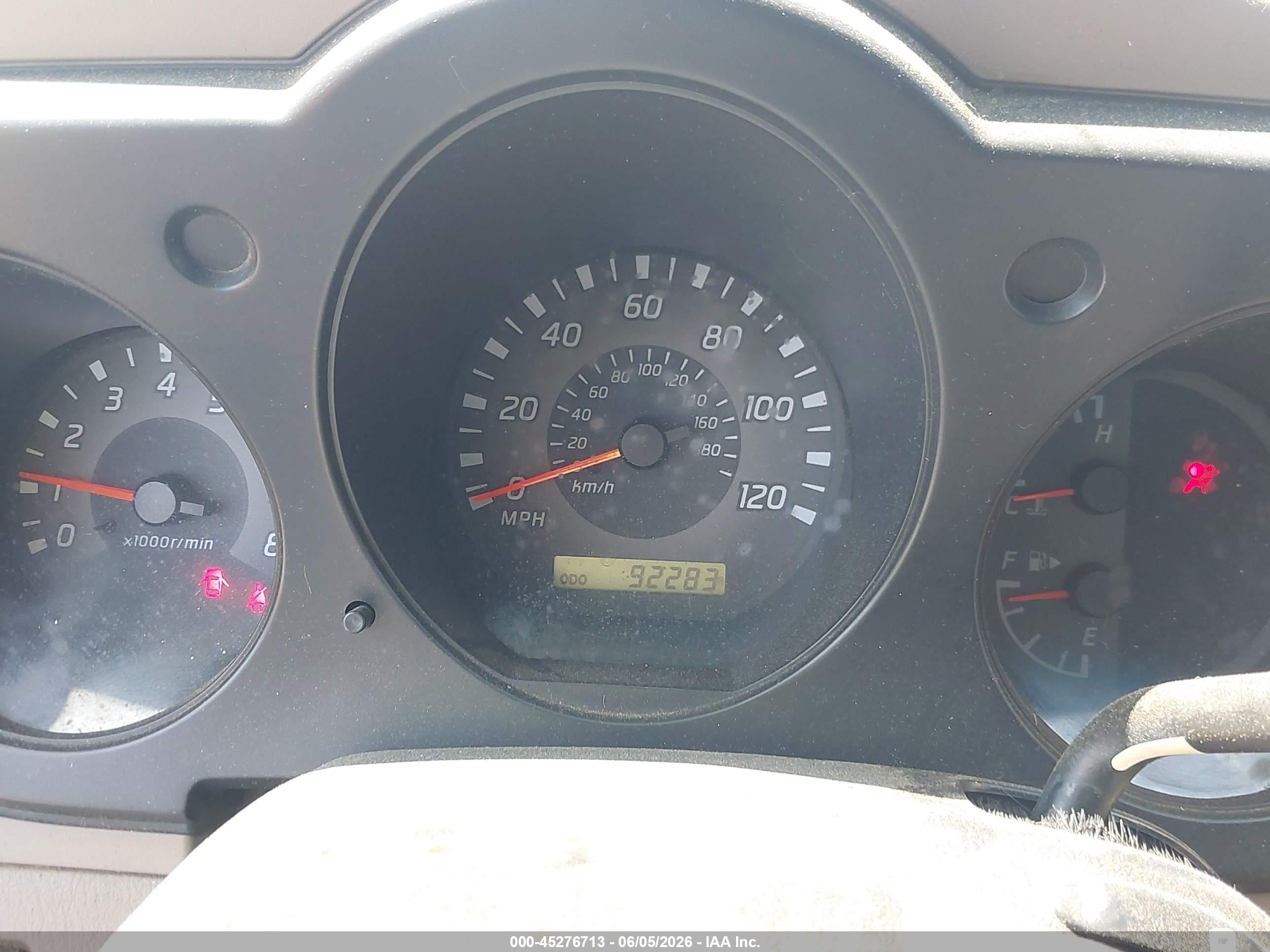 2002 Nissan Frontier Xe White vin: 1N6DD26S42C390674