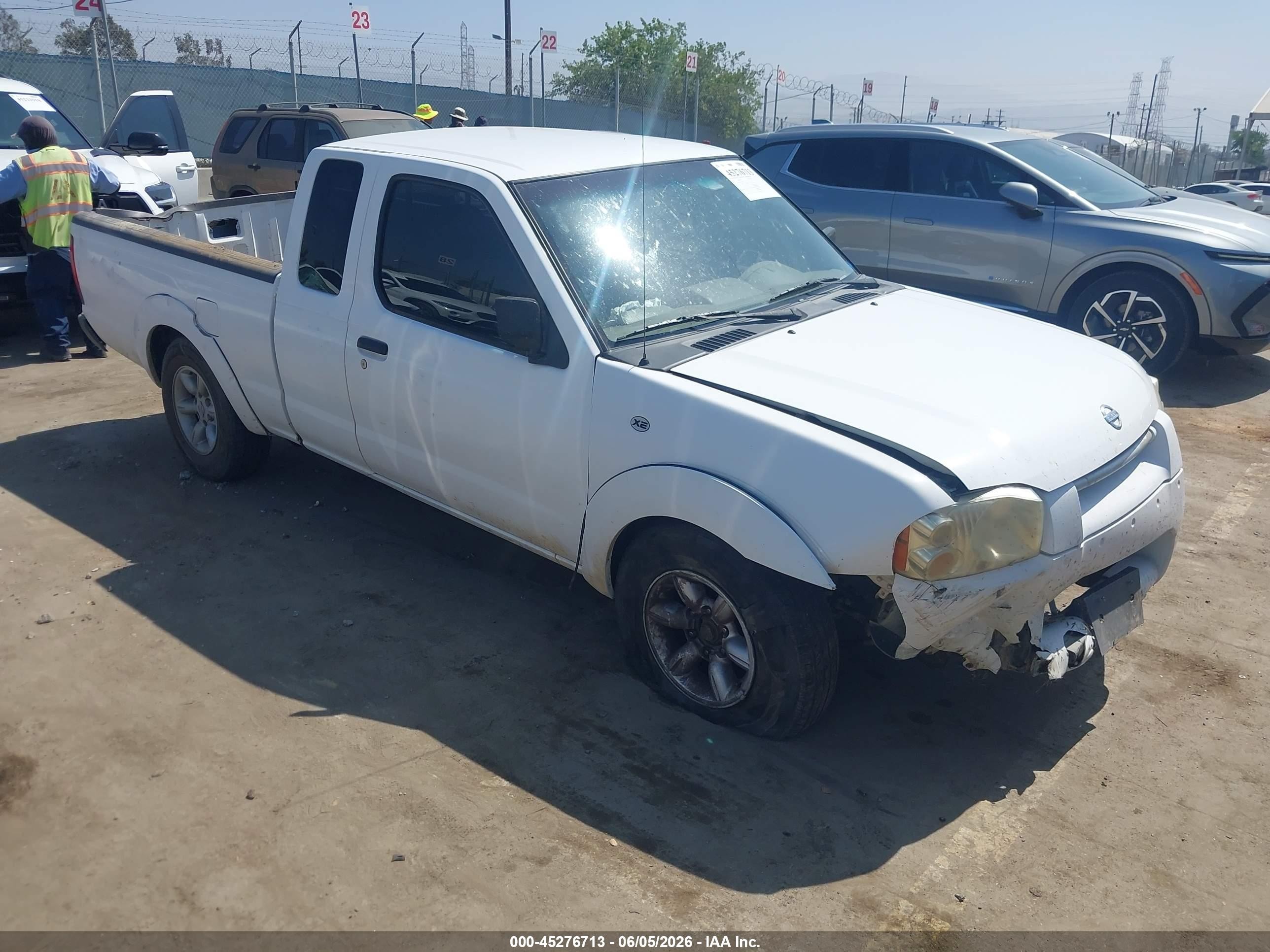 2002 Nissan Frontier Xe White vin: 1N6DD26S42C390674