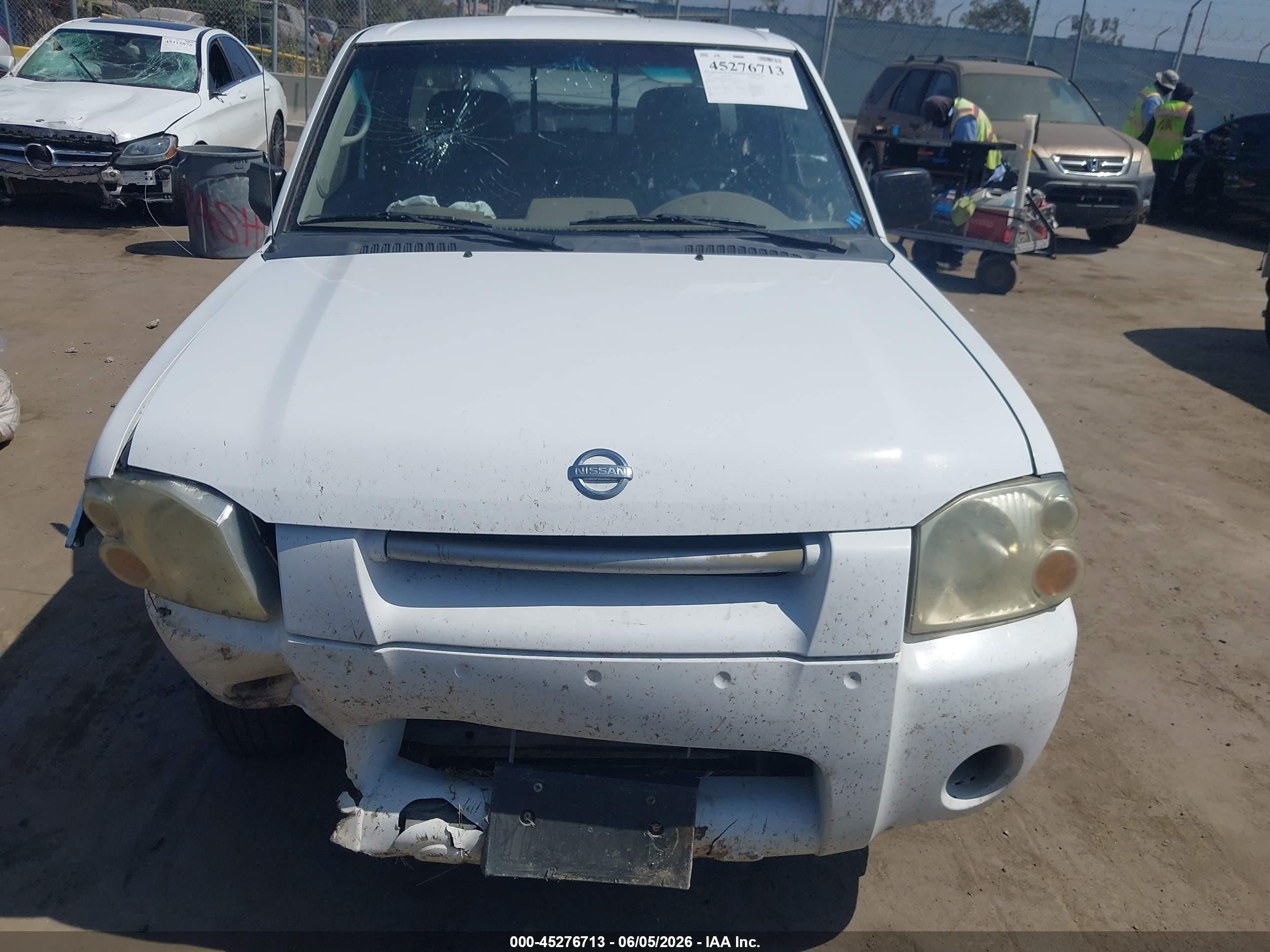2002 Nissan Frontier Xe White vin: 1N6DD26S42C390674