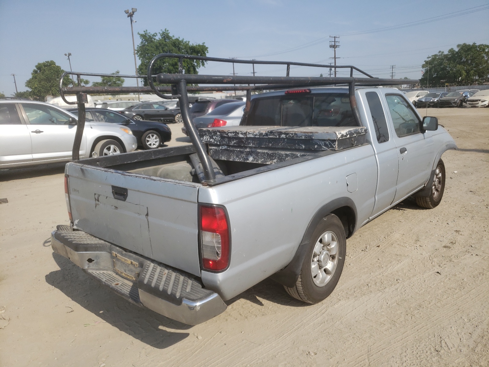 2000 Nissan Frontier King Cab Xe Silver vin: 1N6DD26S4YC334436