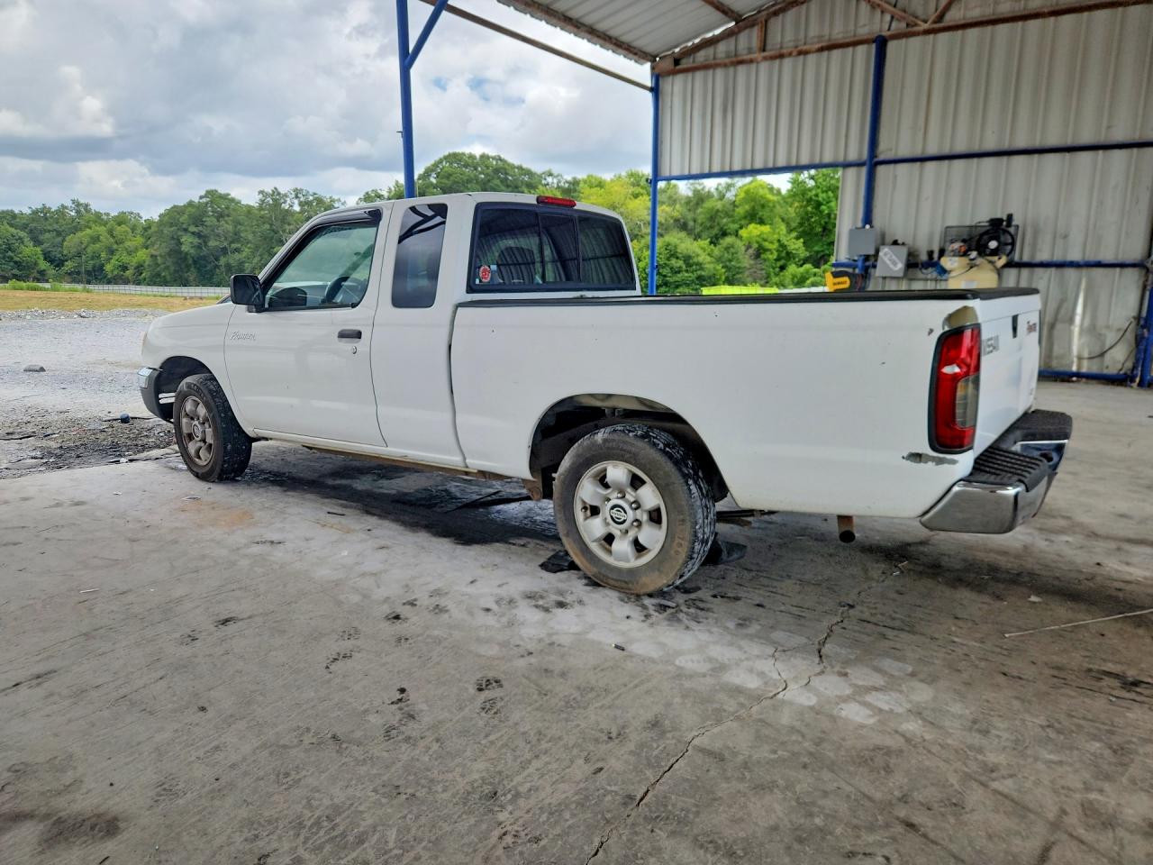 2000 Nissan Frontier Xe White vin: 1N6DD26S4YC396144