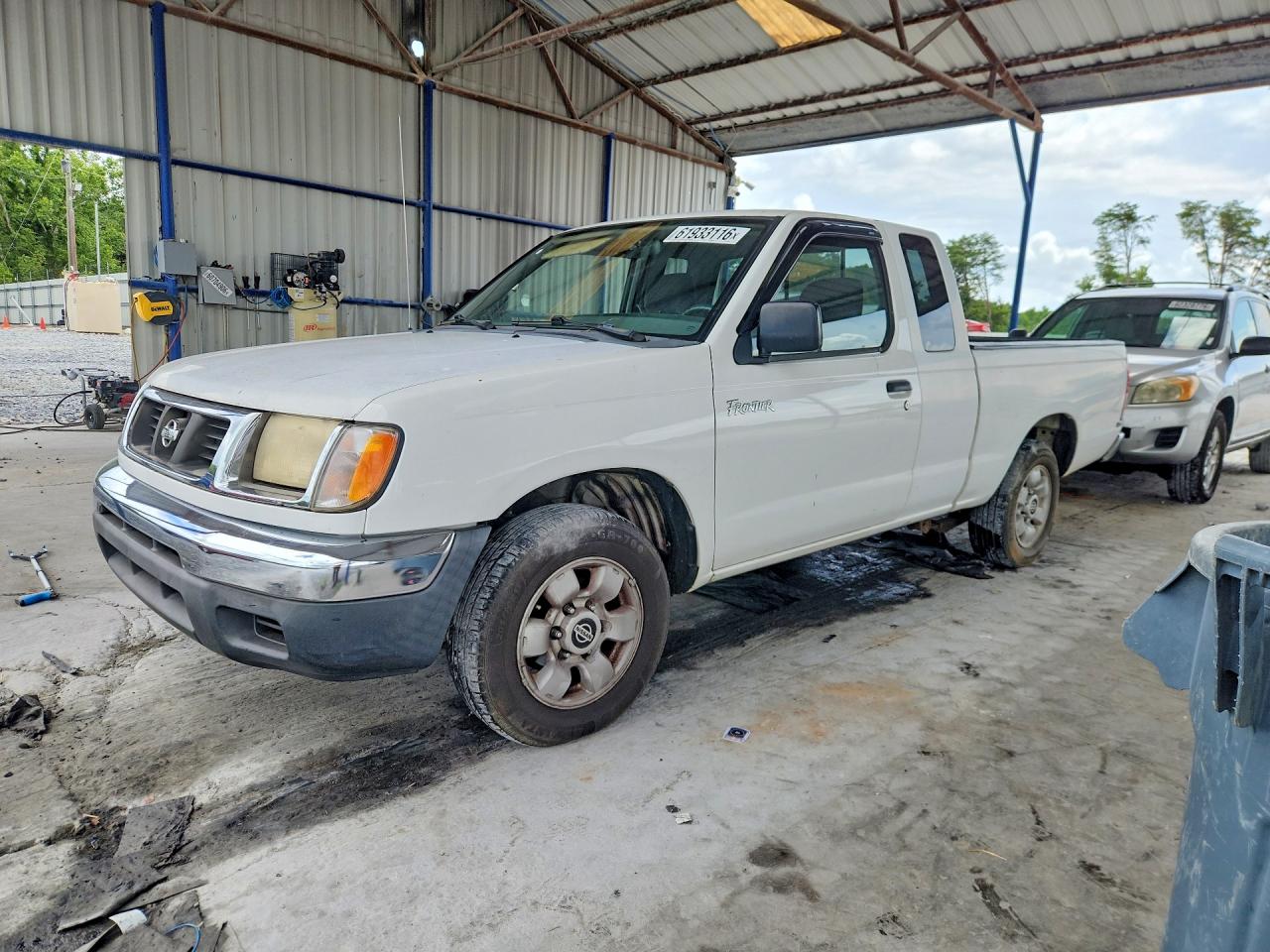 2000 Nissan Frontier Xe White vin: 1N6DD26S4YC396144