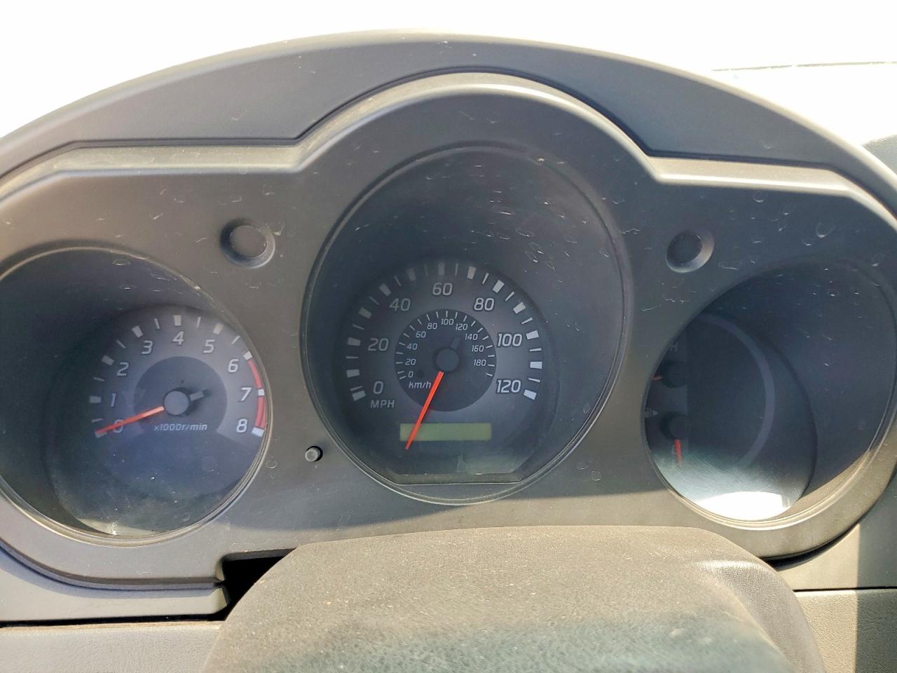 2002 Nissan Frontier Standard Tan vin: 1N6DD26S52C335733