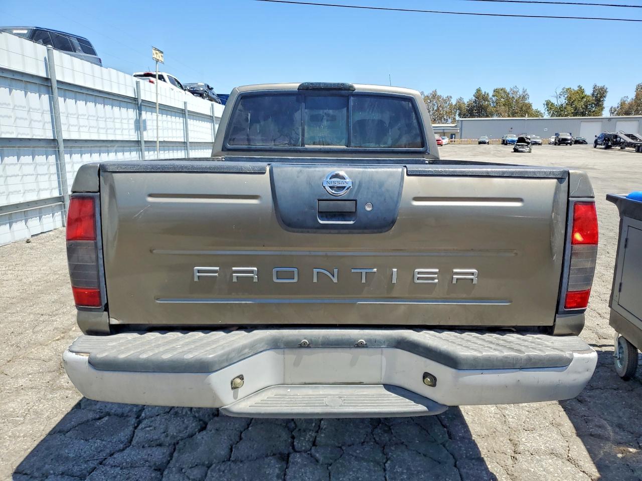 2002 Nissan Frontier Standard Tan vin: 1N6DD26S52C335733