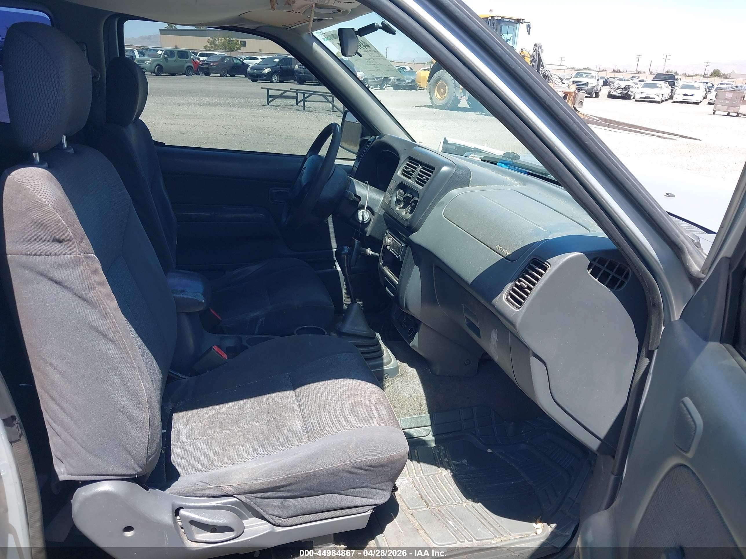 2001 Nissan Frontier Xe Silver vin: 1N6DD26S61C339093