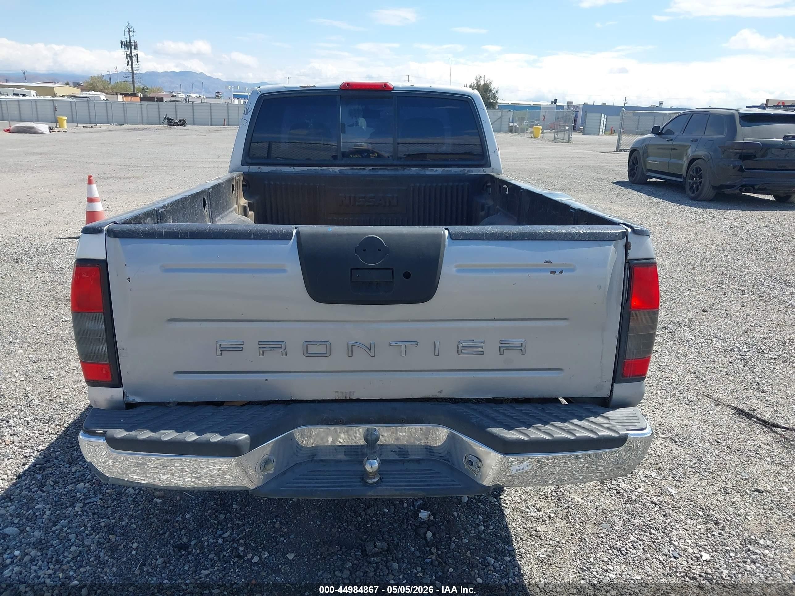 2001 Nissan Frontier Xe Silver vin: 1N6DD26S61C339093