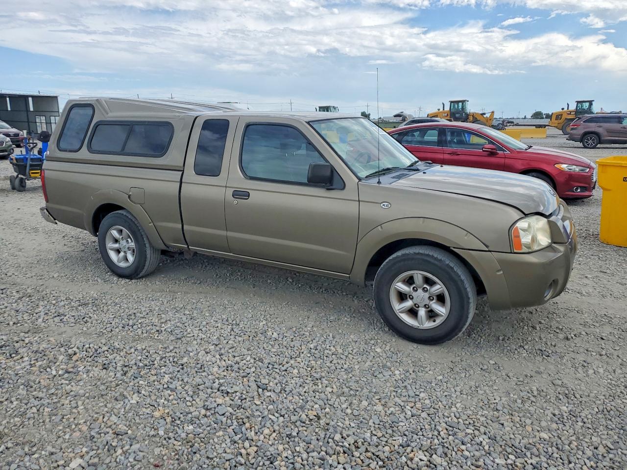2002 Nissan Frontier Standard Желто-коричневый vin: 1N6DD26S62C313806