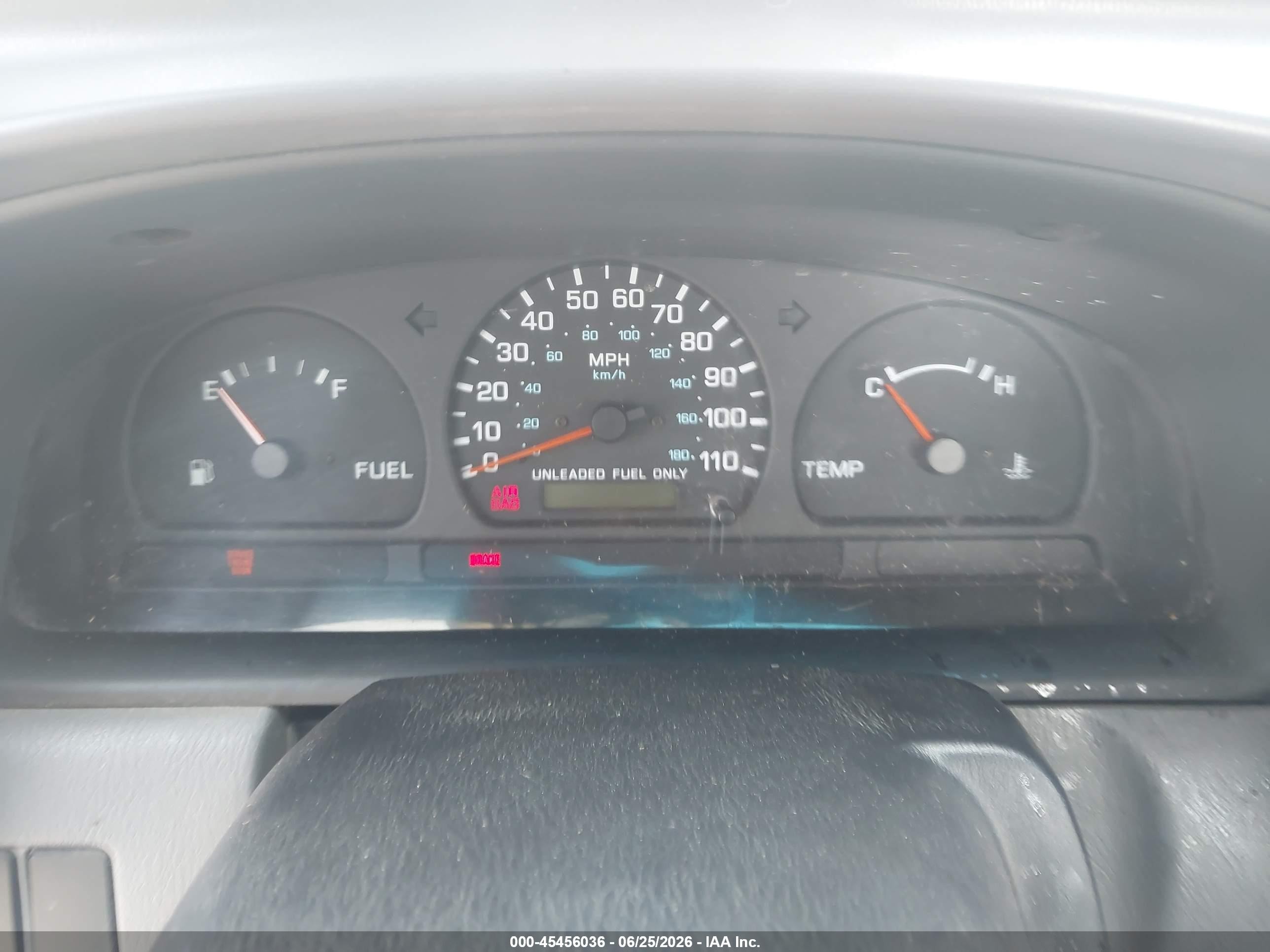 1998 Nissan Frontier Se/xe Красный vin: 1N6DD26S6WC388740