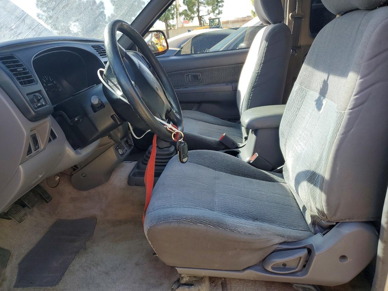 1999 Nissan Frontier King Cab Xe Gray vin: 1N6DD26S6XC300965