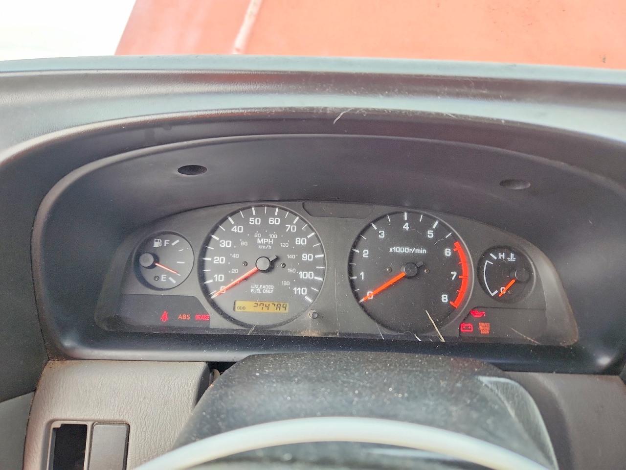 2000 Nissan Frontier Xe Red vin: 1N6DD26S6YC357328