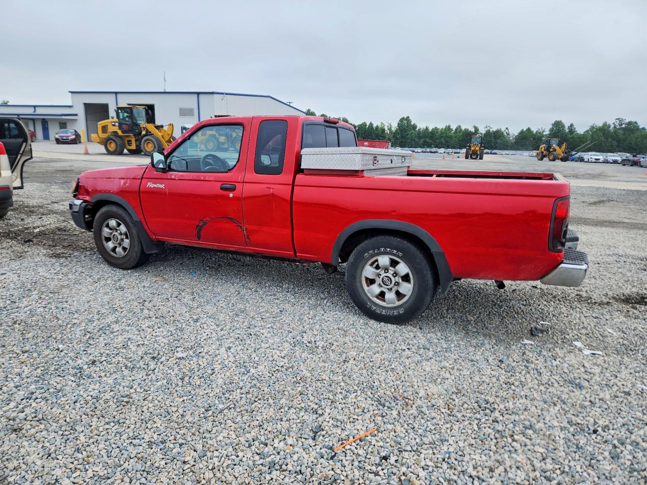2000 Nissan Frontier Xe Red vin: 1N6DD26S6YC357328